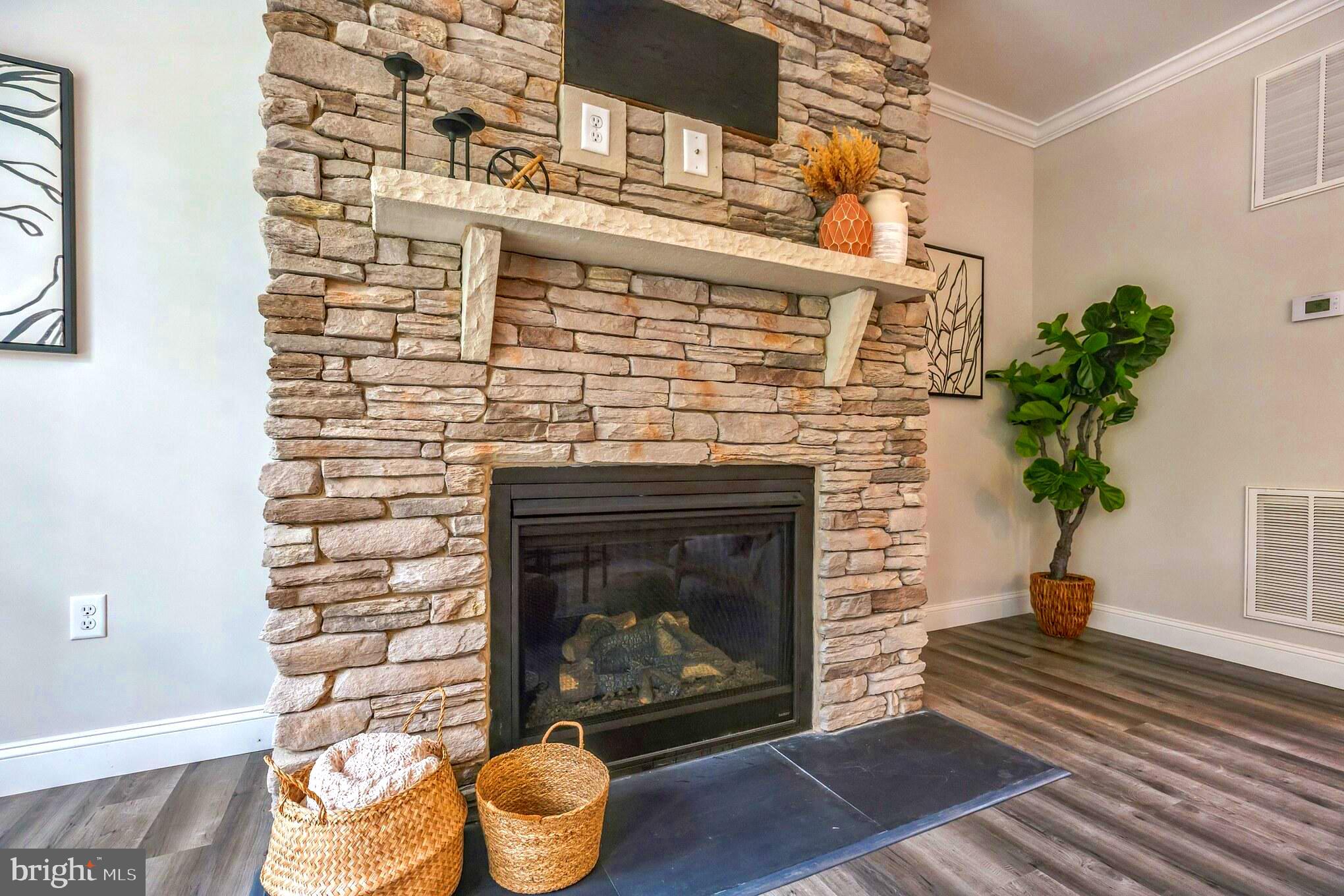 DRUM POINT - Residential