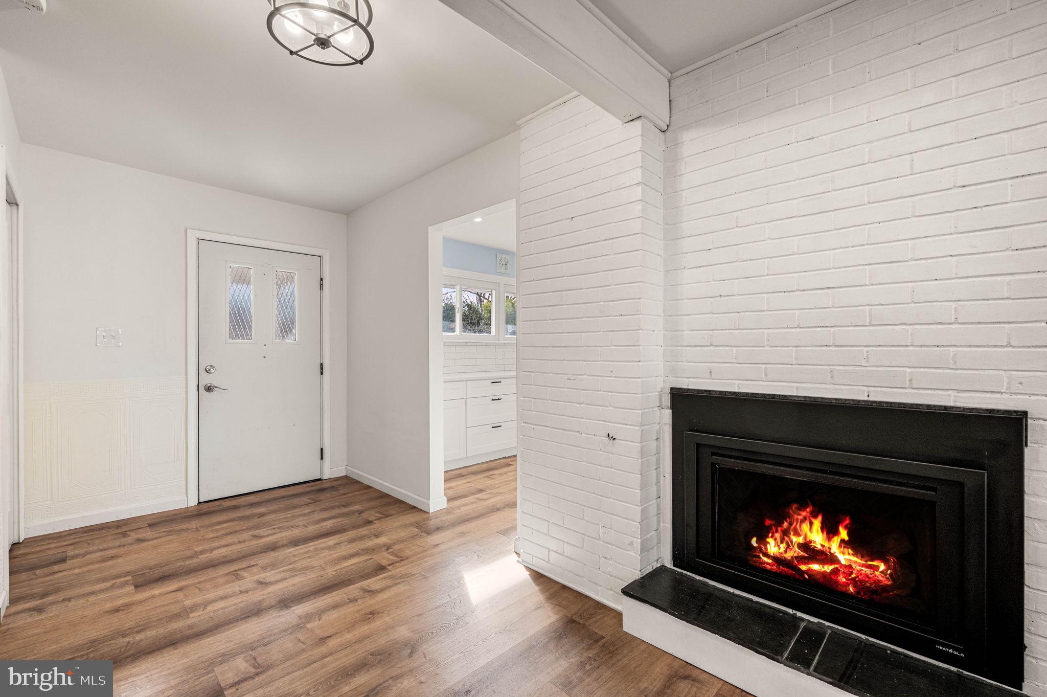 169 FORSYTHIA DRIVE N