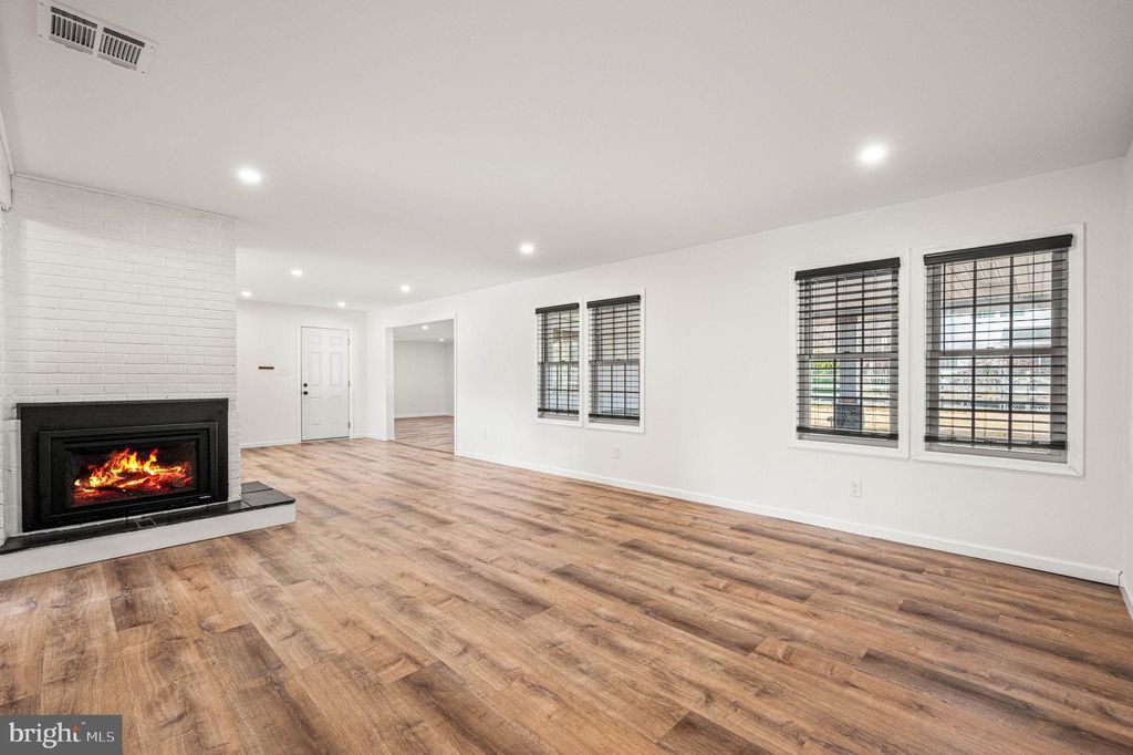 Photo of 169 Forsythia Drive N, LEVITTOWN, PA 19056 (MLS # PABU2112478)