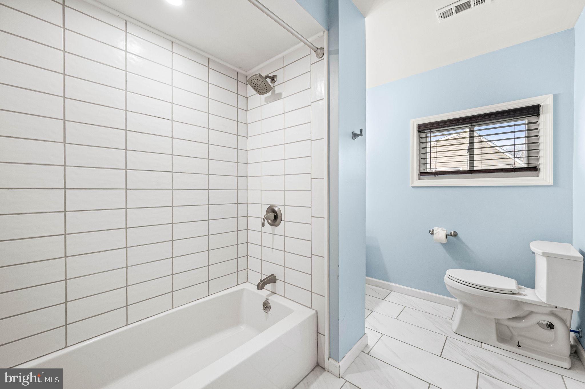 FORSYTHIA GATE - Residential