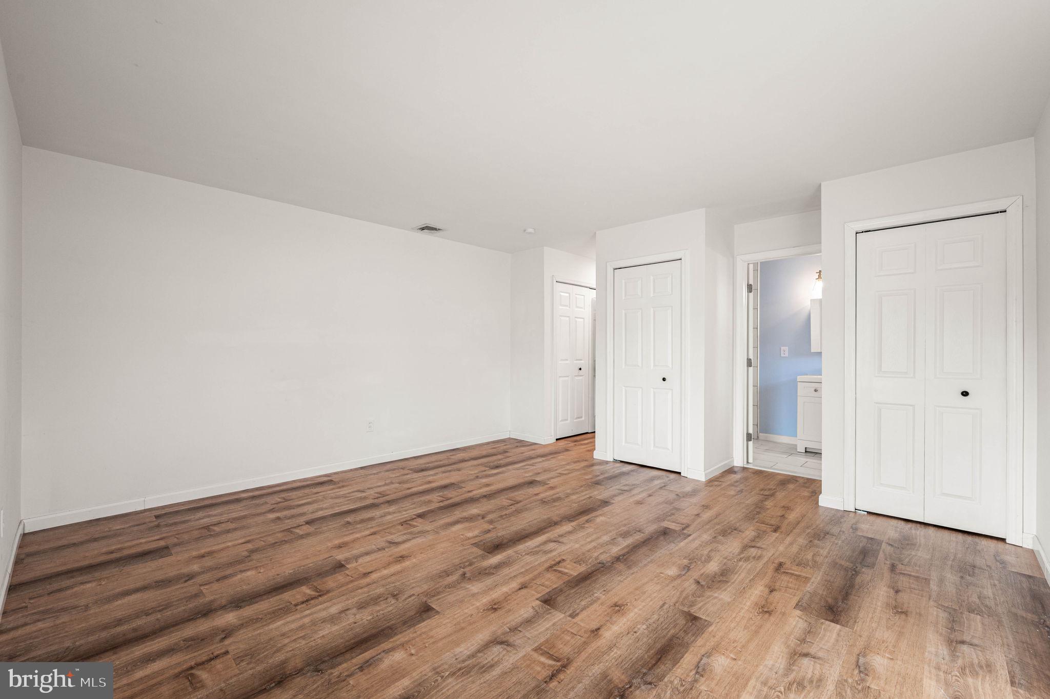 FORSYTHIA GATE - Residential