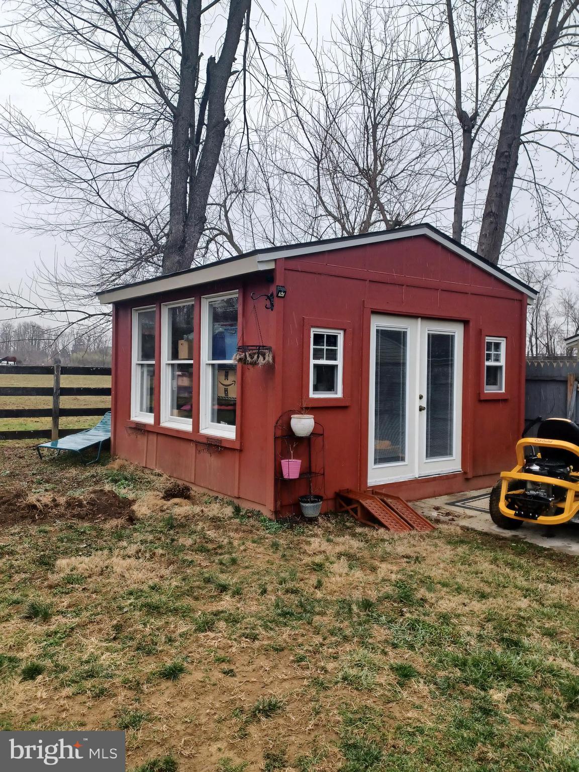 WALNUT GROVE - Residential