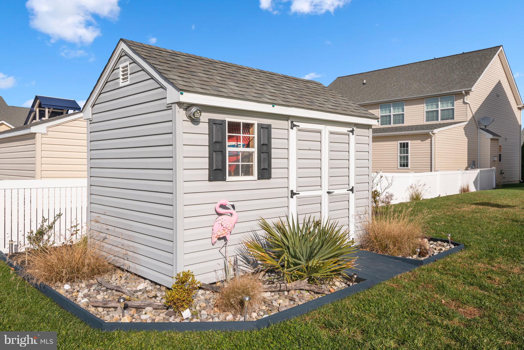 ELLENDALE - Residential