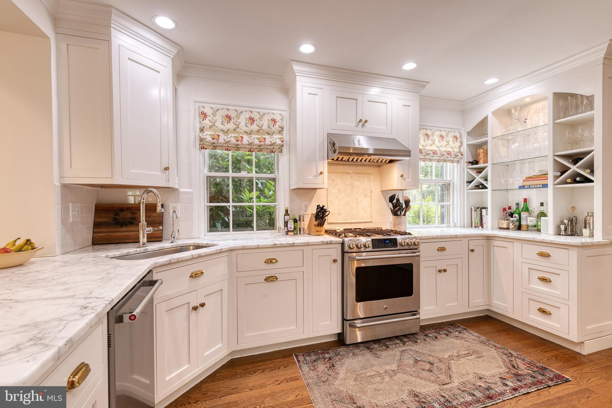 HOMELAND HISTORIC DISTRICT - Residential