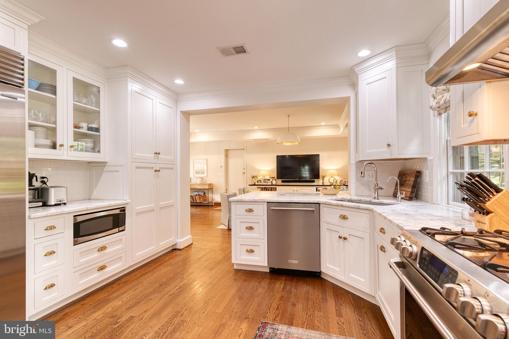 HOMELAND HISTORIC DISTRICT - Residential