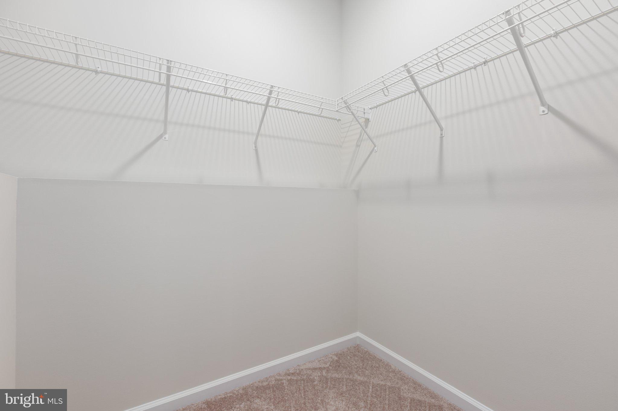 LAKE CAROLINE - Residential