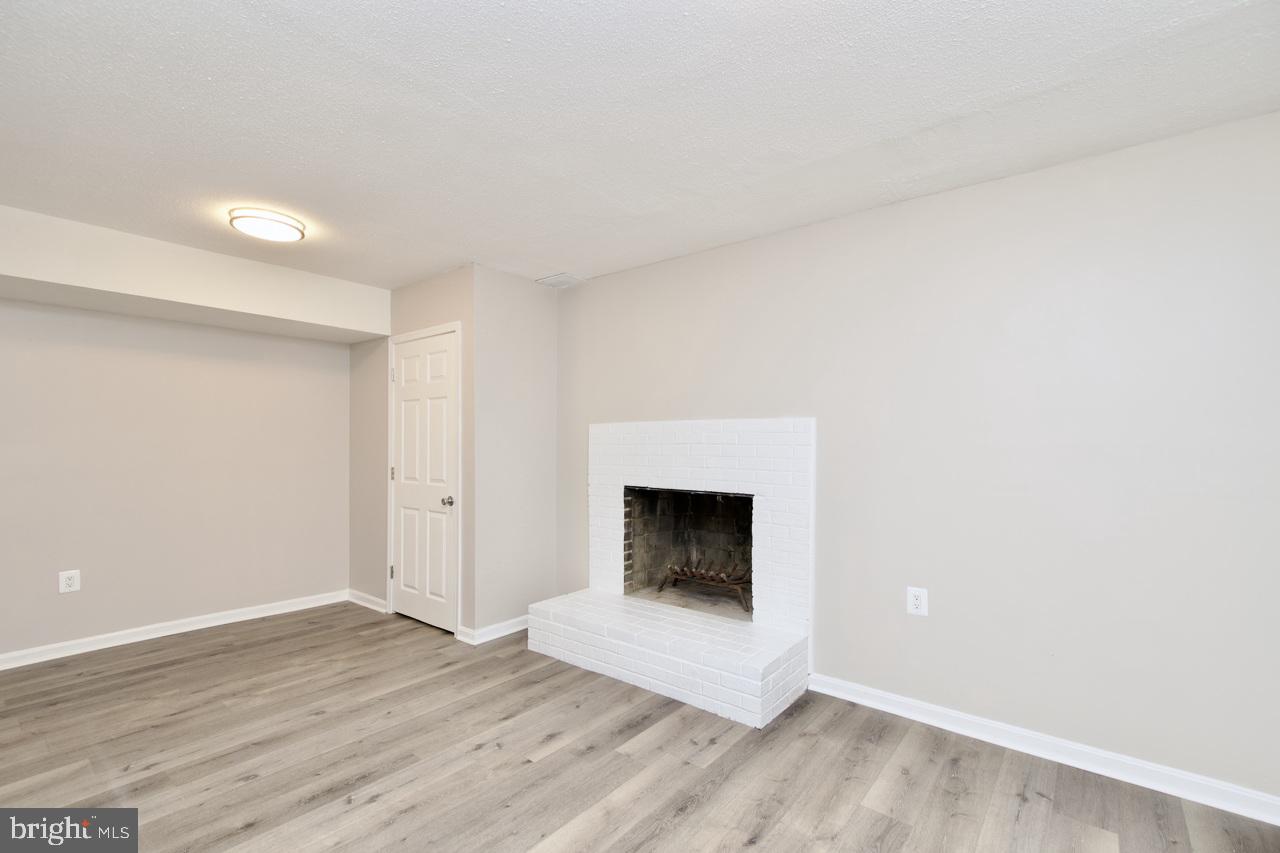 PINECREST HEIGHTS - Residential