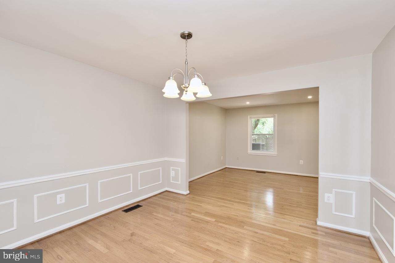 PINECREST HEIGHTS - Residential