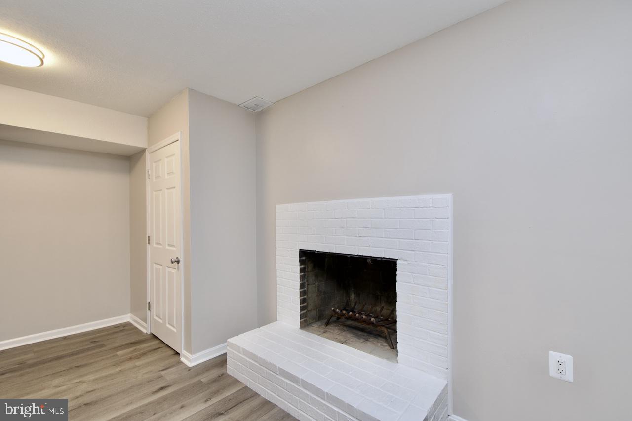 PINECREST HEIGHTS - Residential