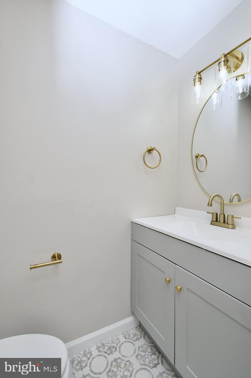 PINECREST HEIGHTS - Residential