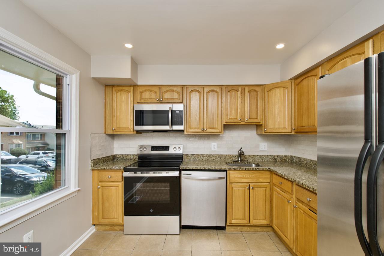 PINECREST HEIGHTS - Residential