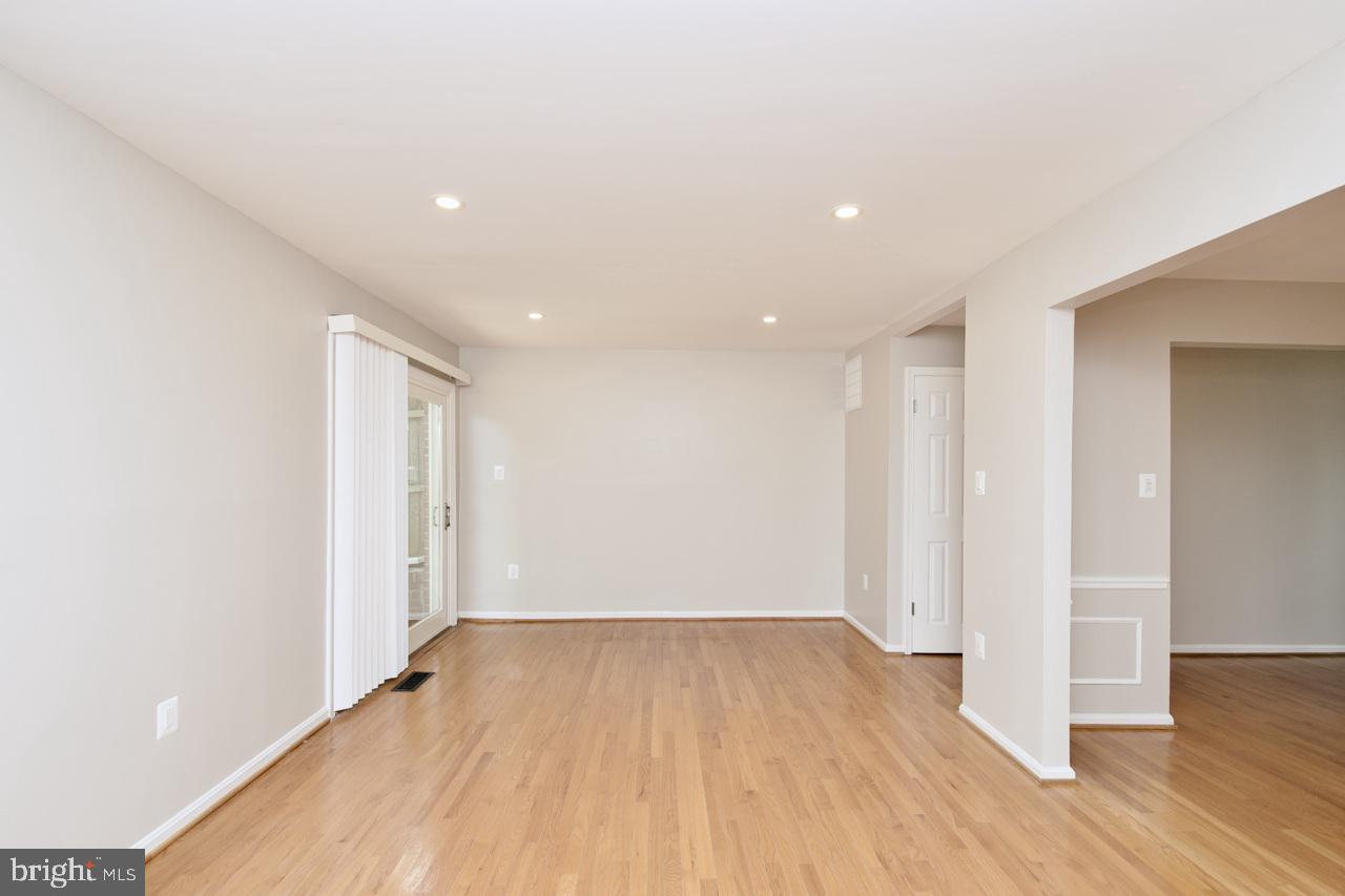 PINECREST HEIGHTS - Residential