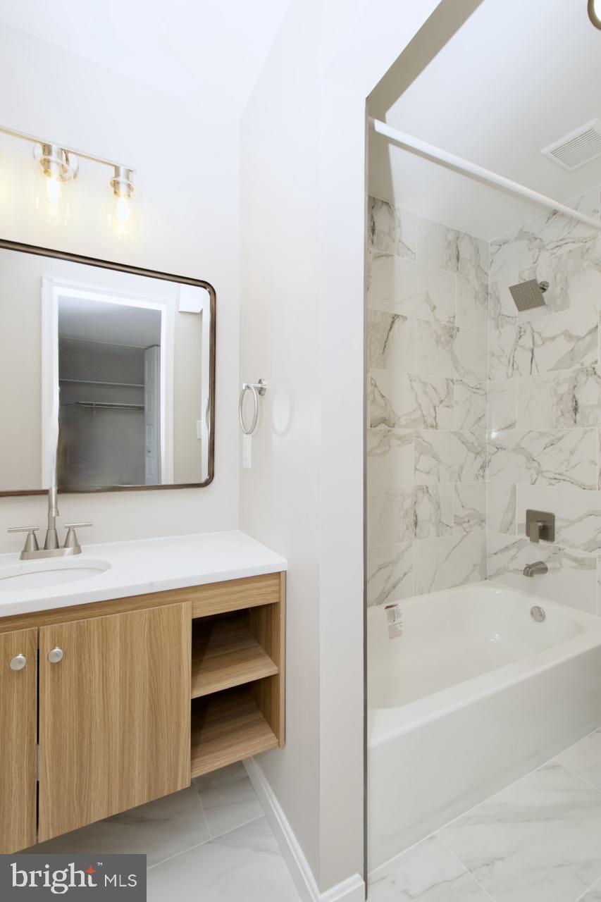 PINECREST HEIGHTS - Residential