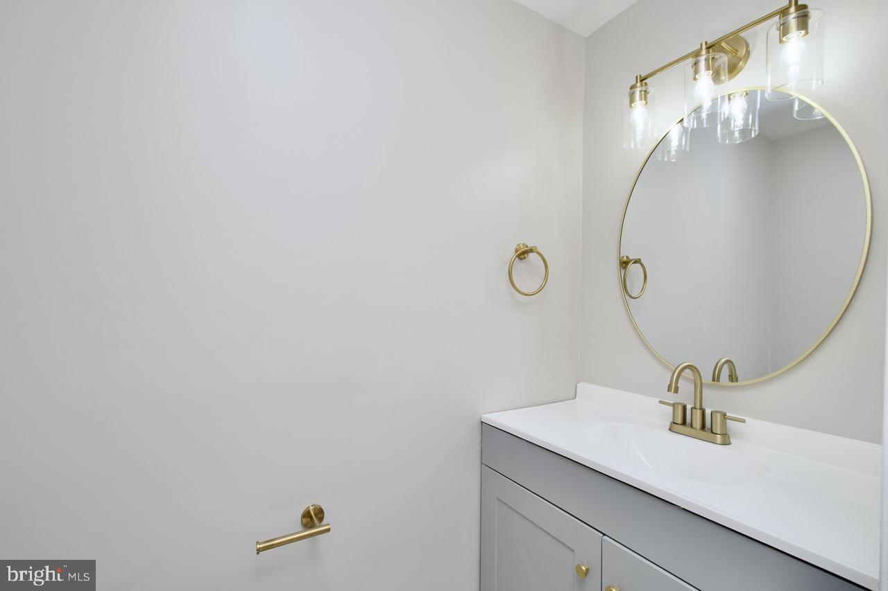 PINECREST HEIGHTS - Residential