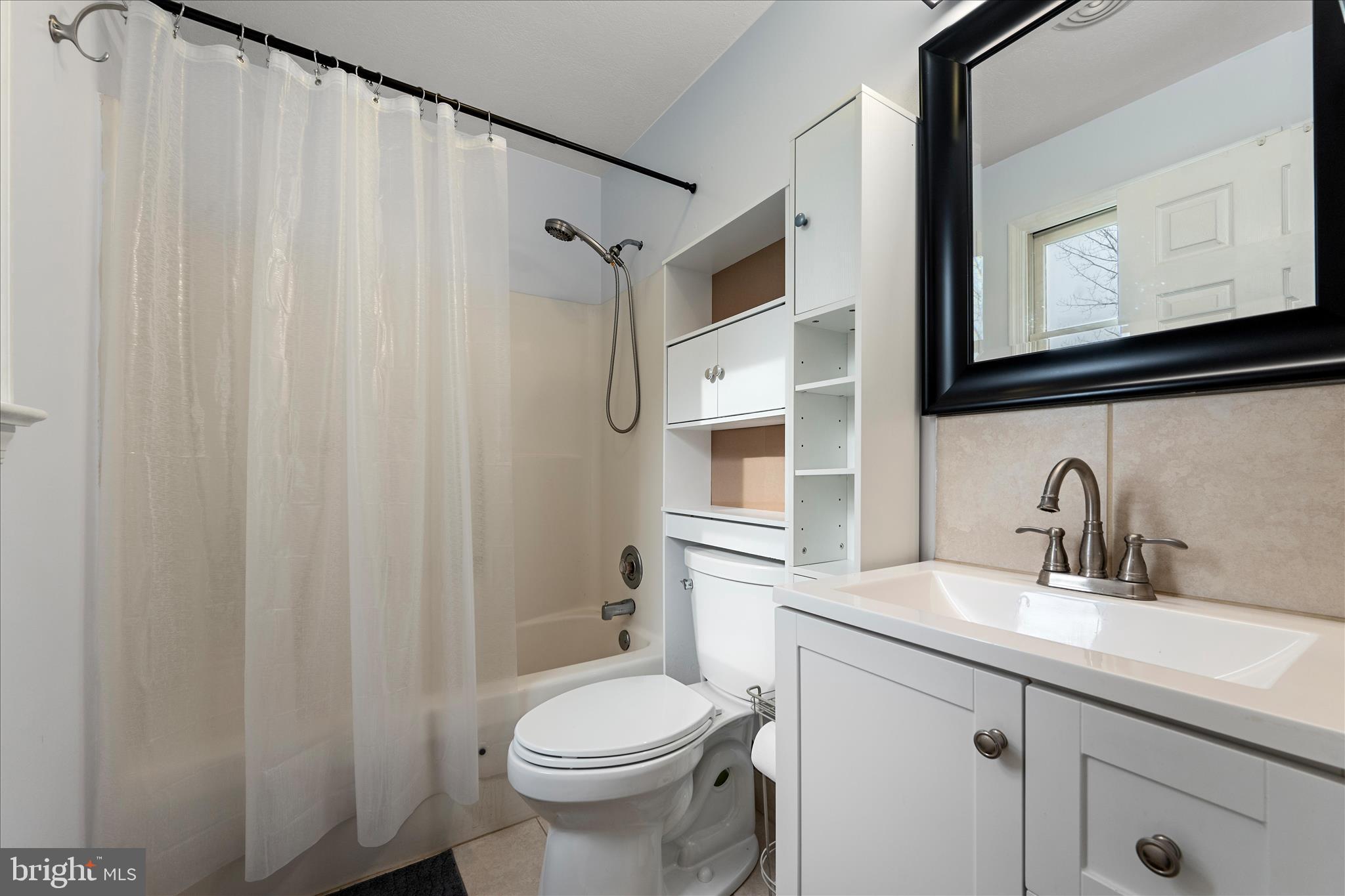 PATRICK HENRY ESTATES - Residential