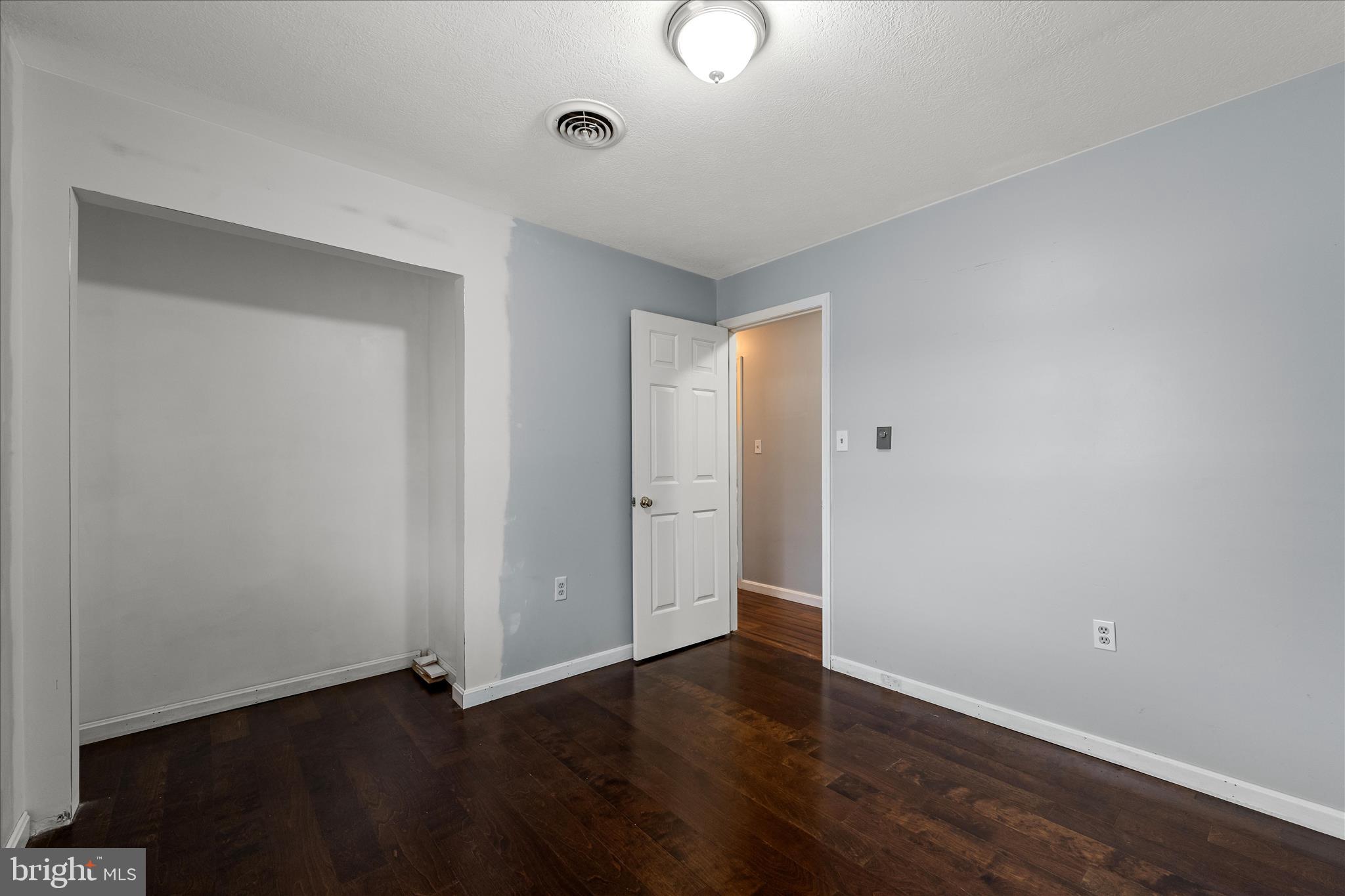 PATRICK HENRY ESTATES - Residential