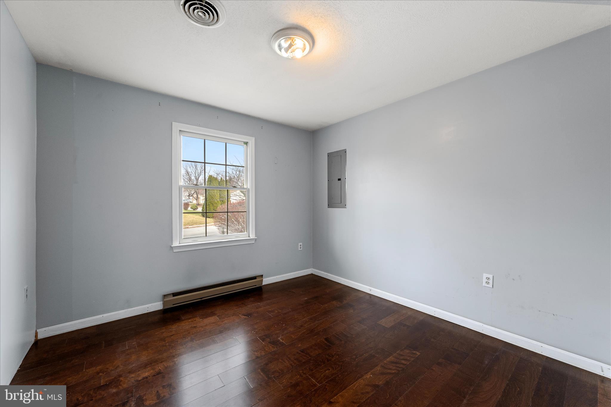 PATRICK HENRY ESTATES - Residential