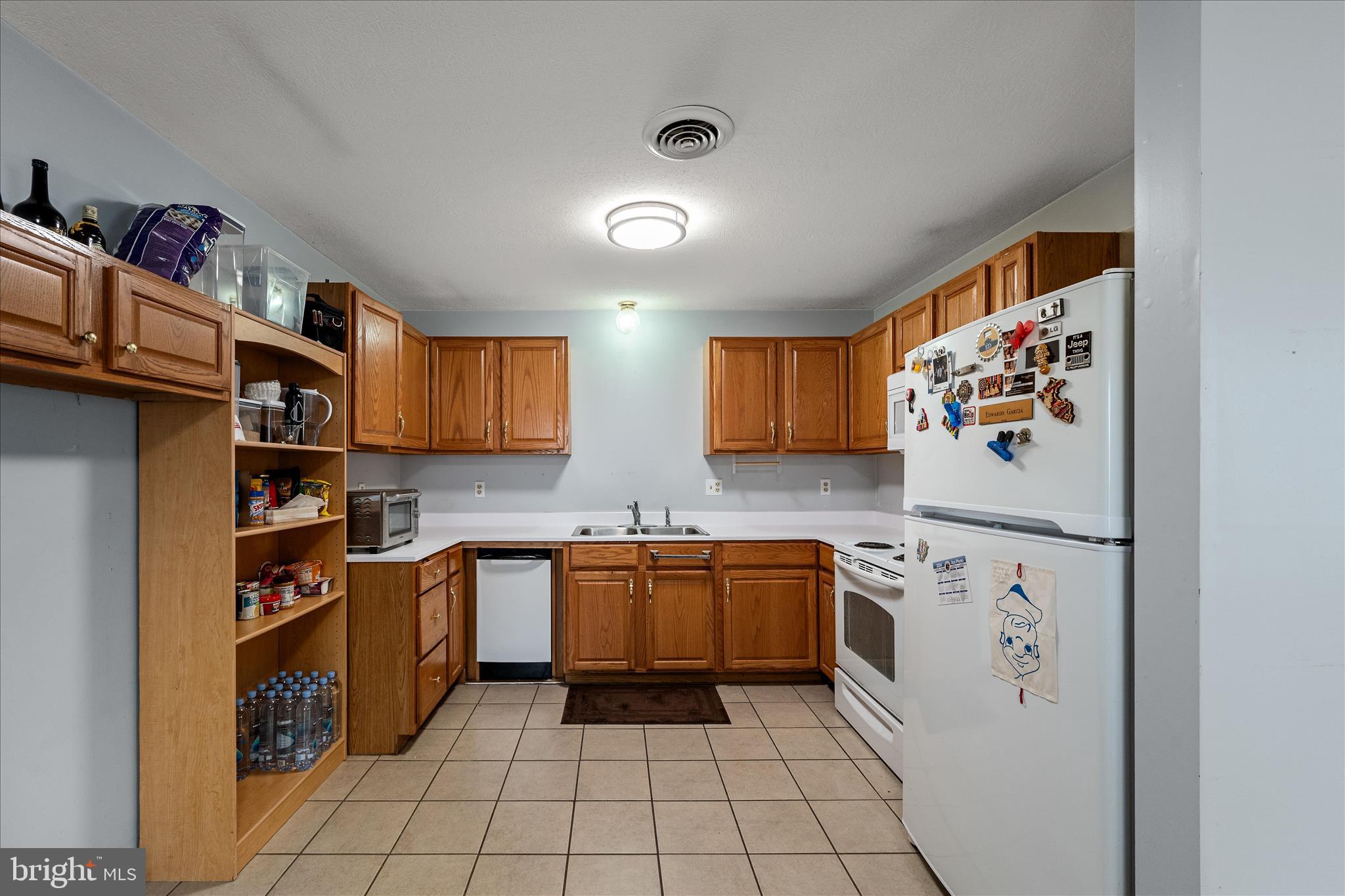 PATRICK HENRY ESTATES - Residential