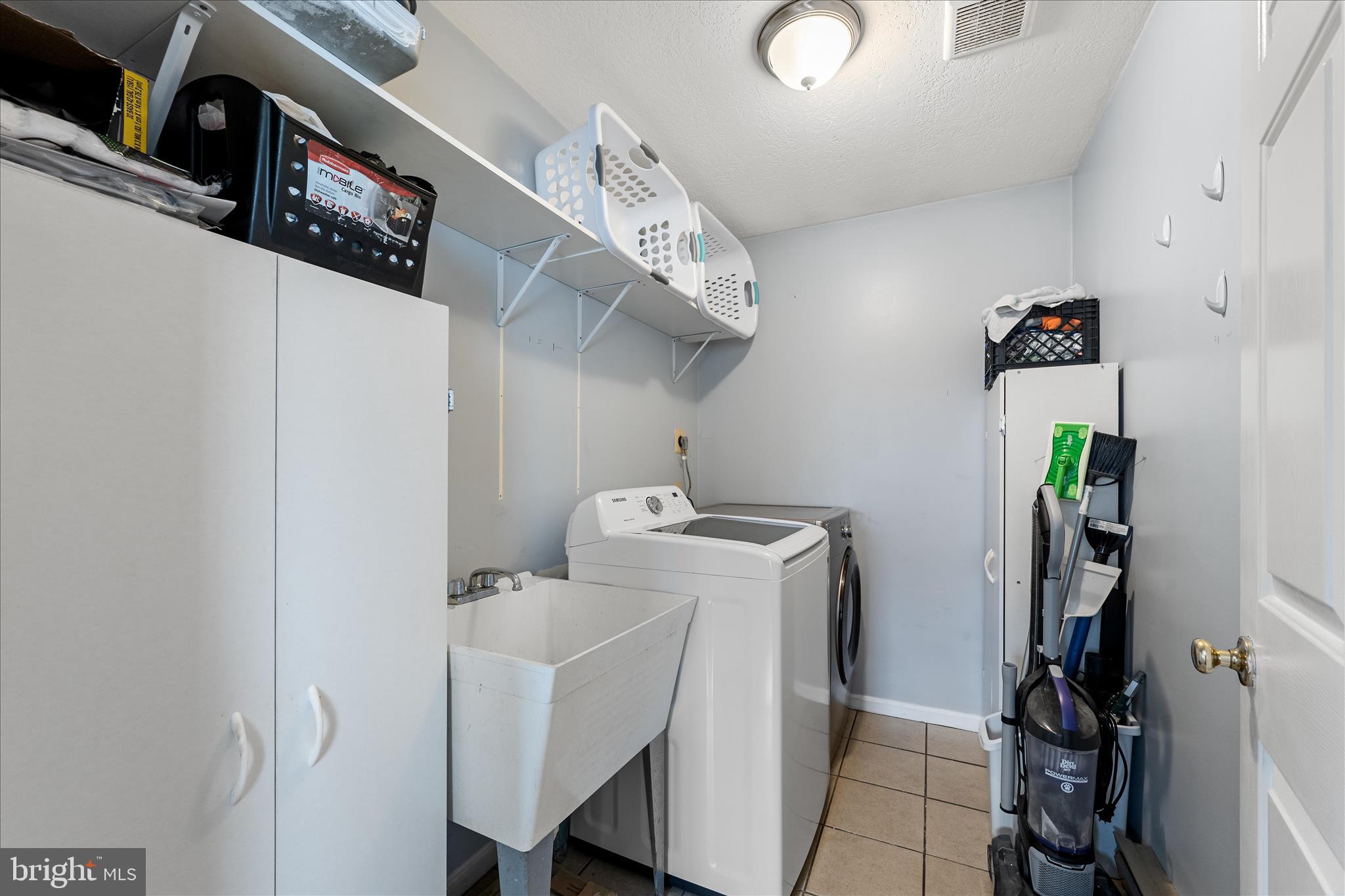 PATRICK HENRY ESTATES - Residential