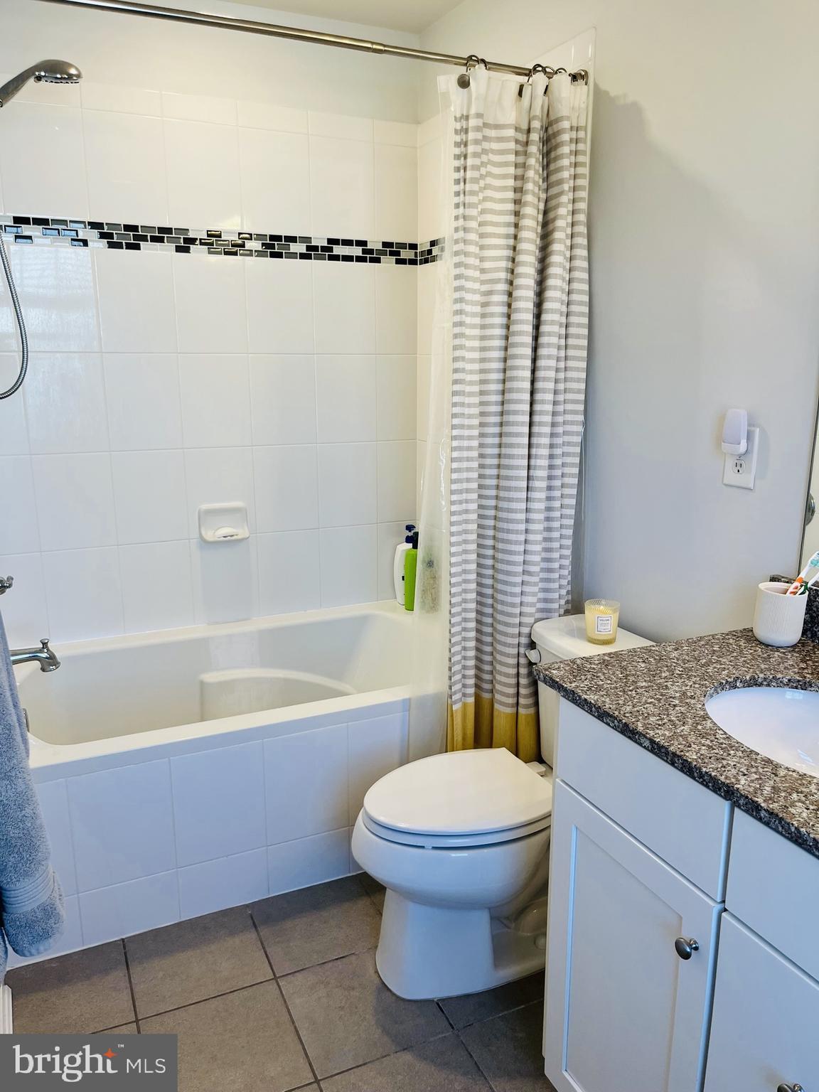 FILLMORE VILLAGE - Residential Lease