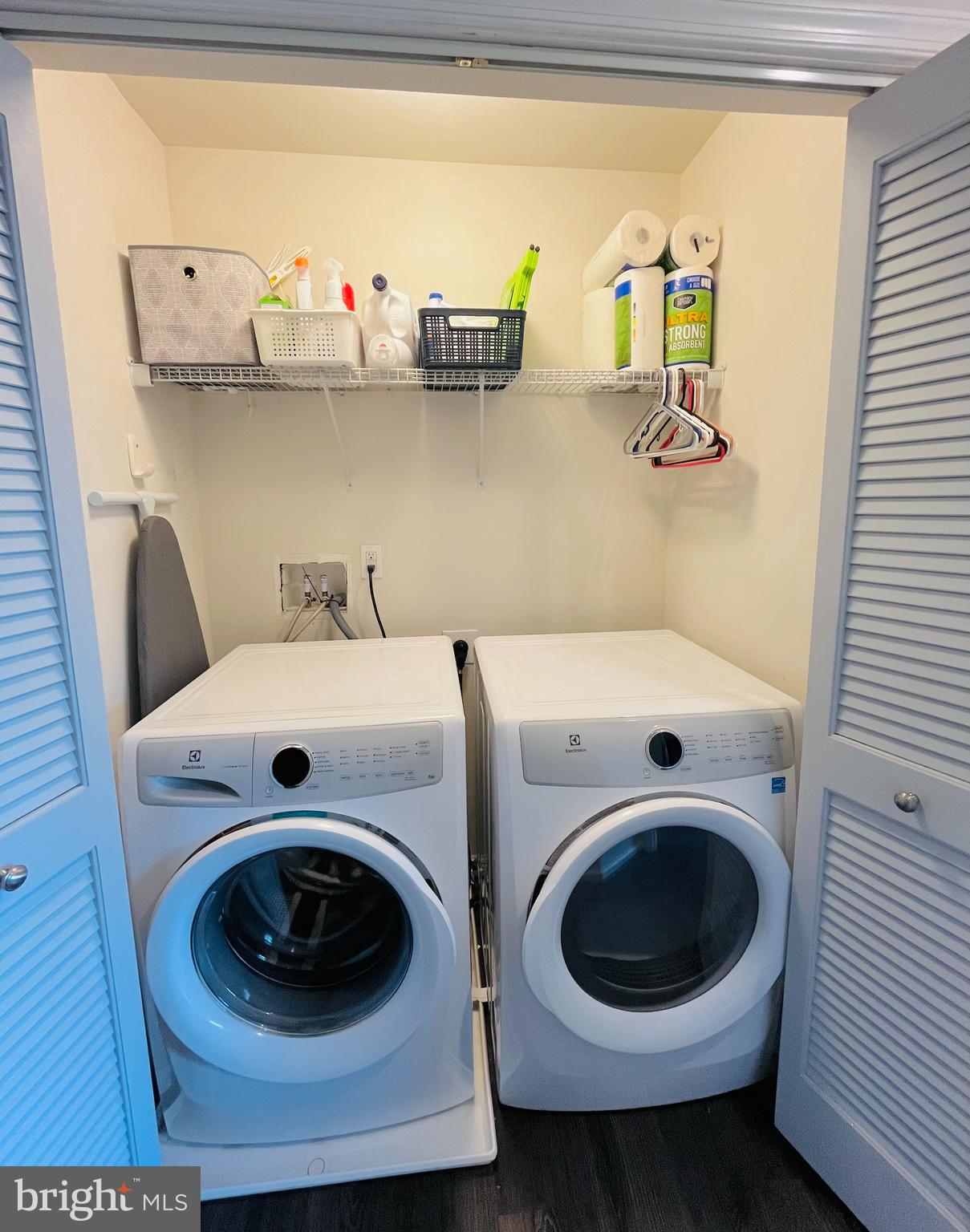 FILLMORE VILLAGE - Residential Lease