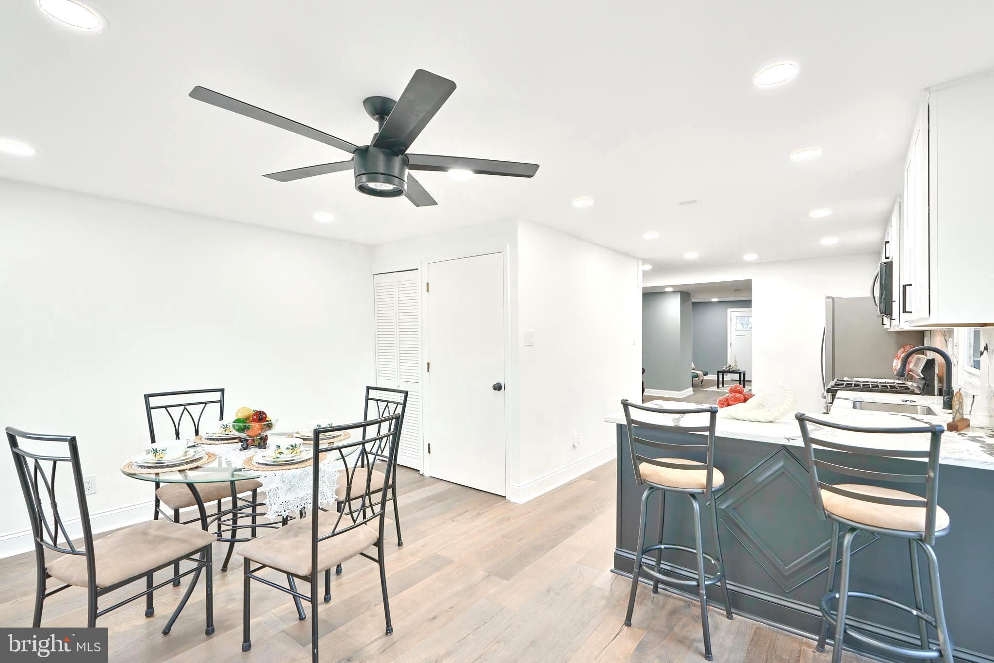 MARLYN MANOR - Residential