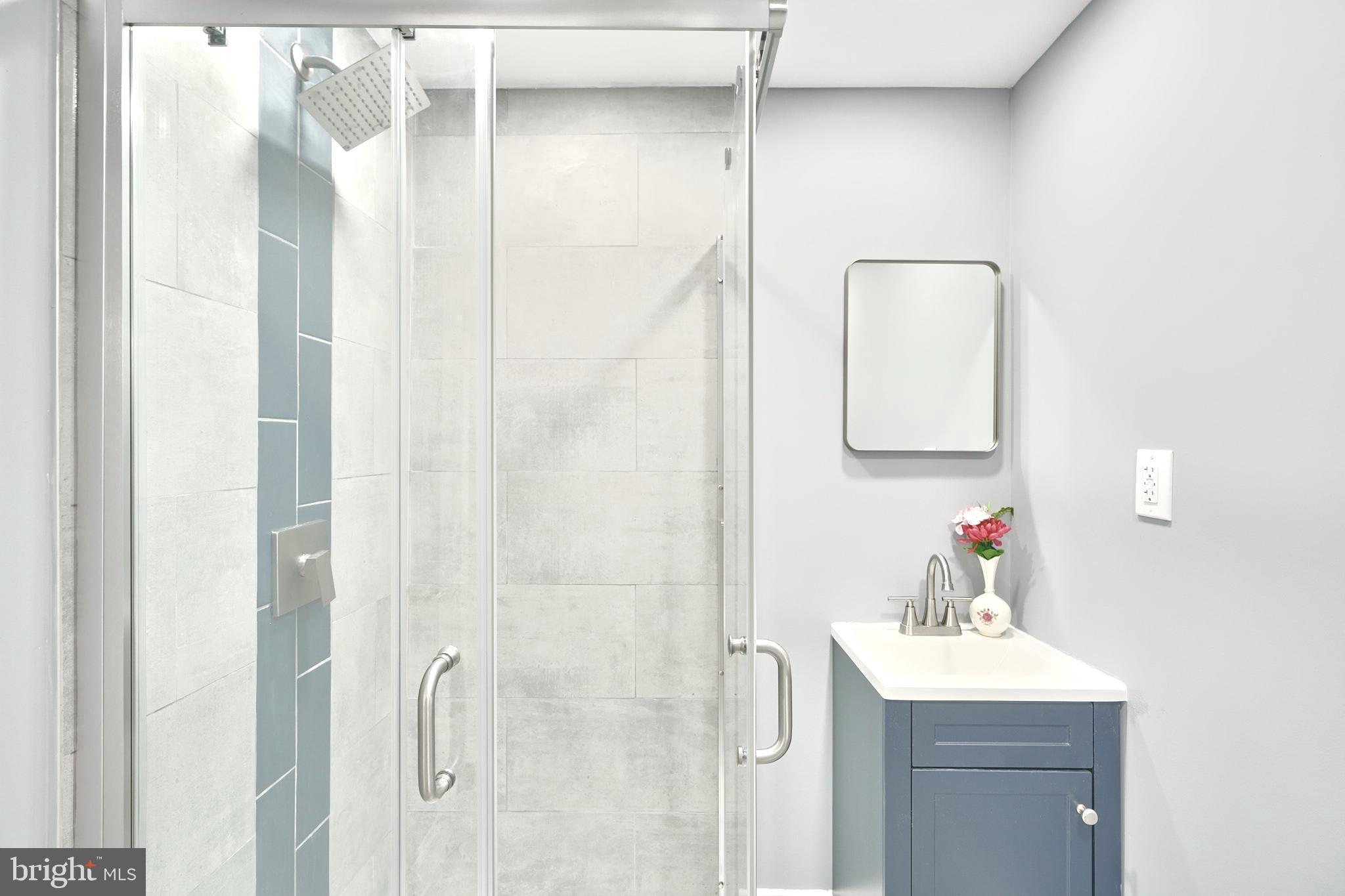 MARLYN MANOR - Residential