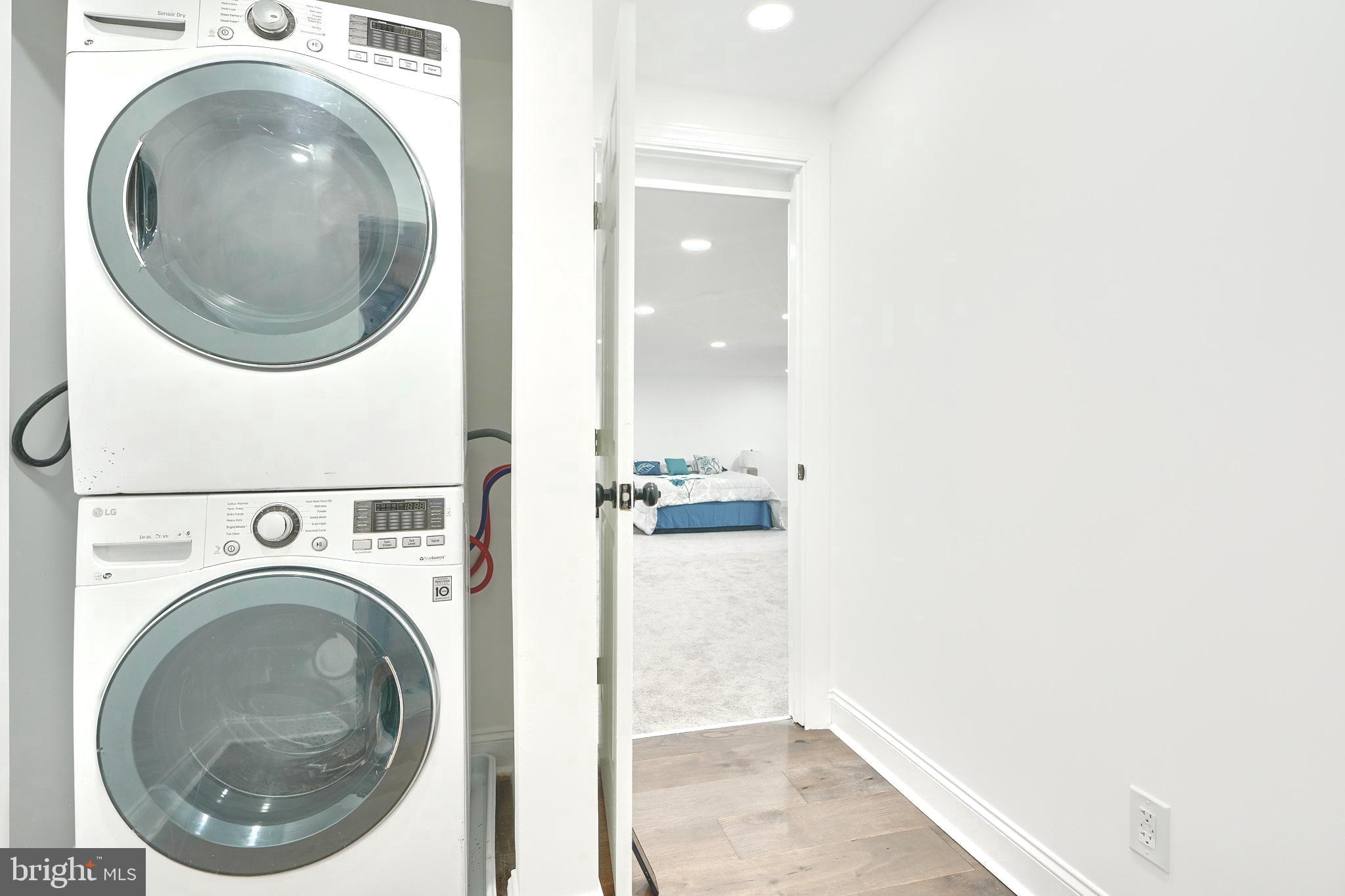 MARLYN MANOR - Residential