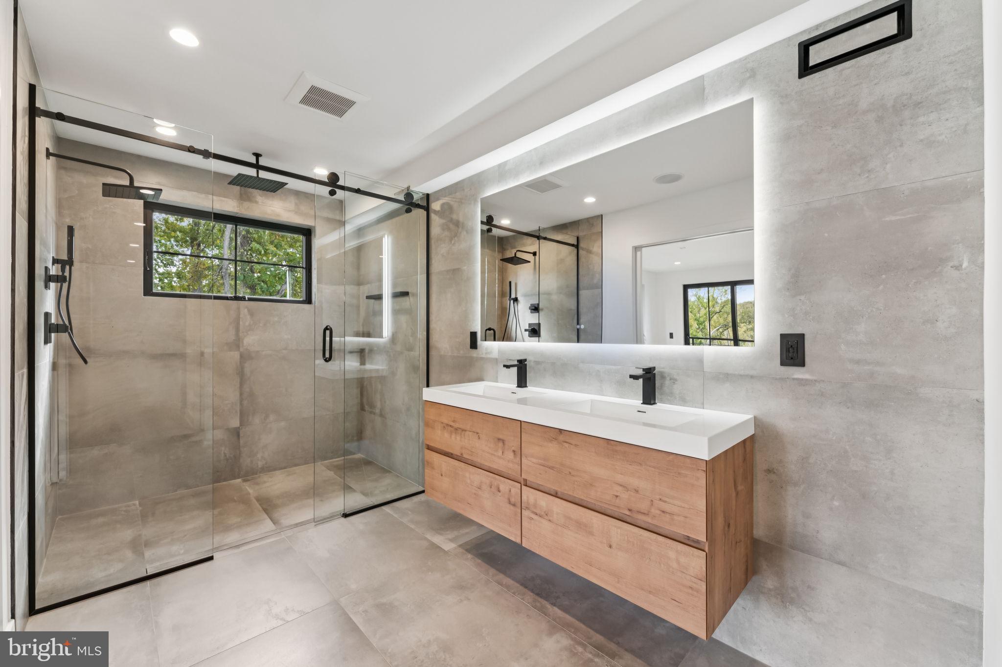 RUNNYMEADE FARMS - Residential