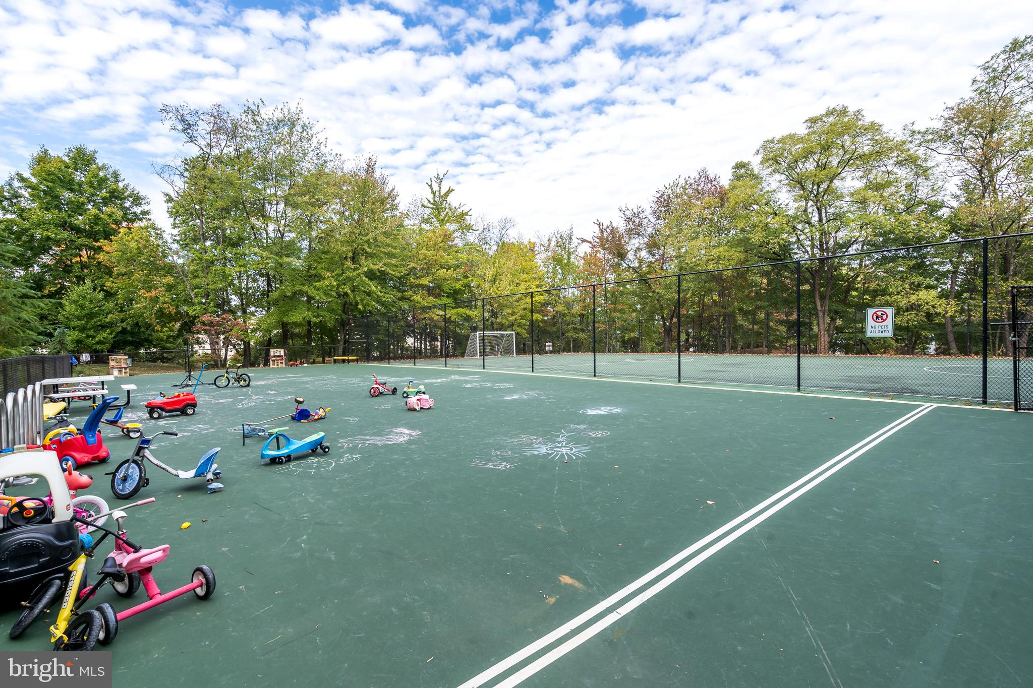 ROTONDA - Residential Lease