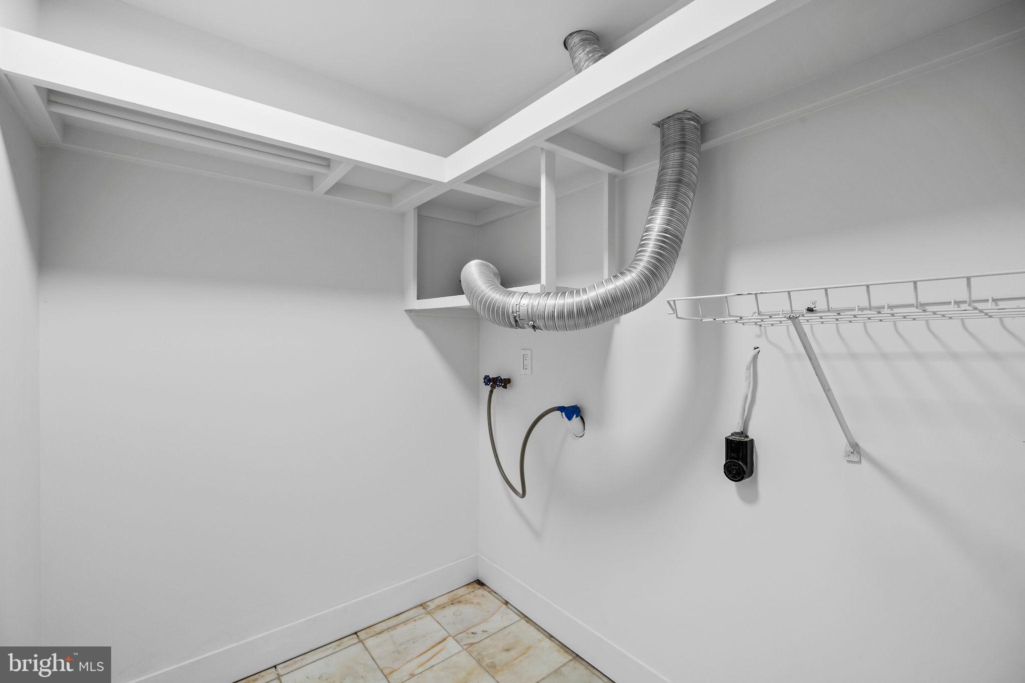 FOXVIEW ESTS - Residential