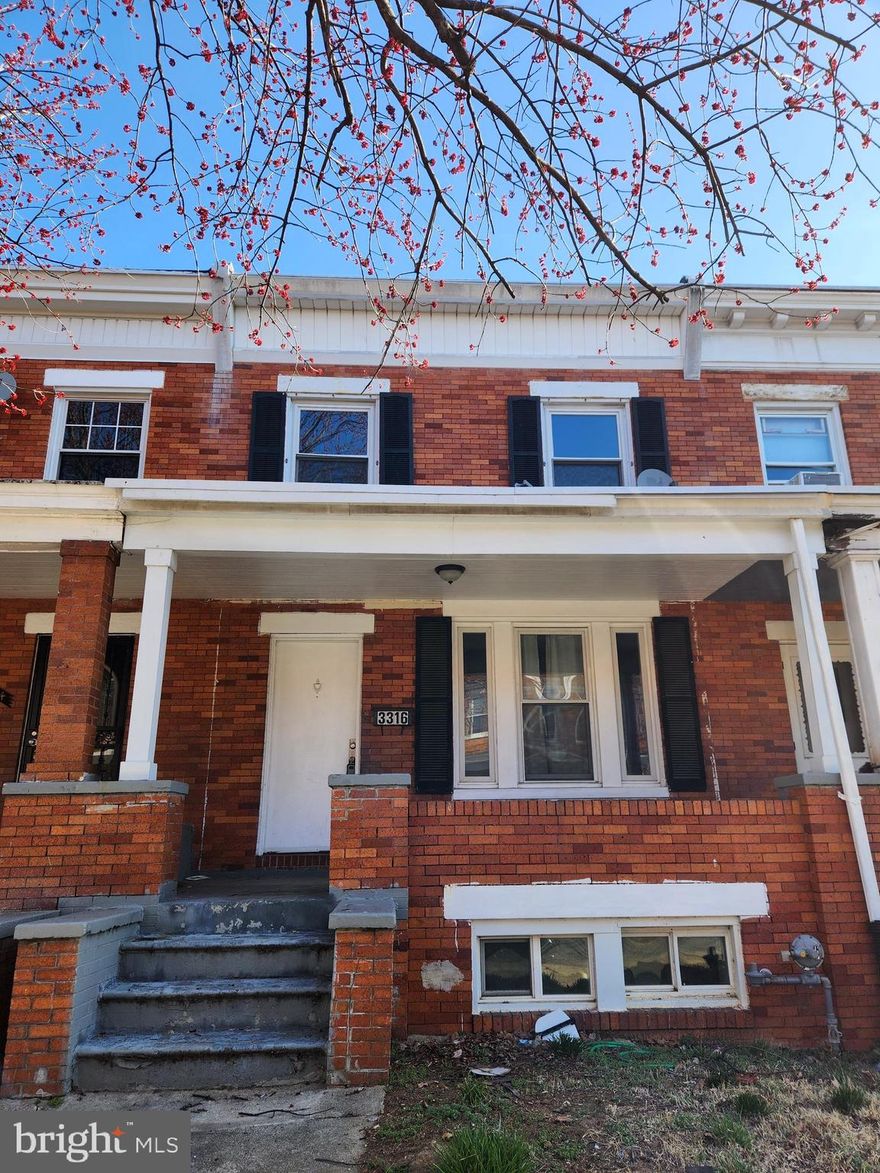 Fully available, home features 3 levels,  3 bedrooms with 2.5 bath and finished basement. This property has been updated and ready for its next tenant. Vouchers accepted along with application. Recent and updated lead inspection.