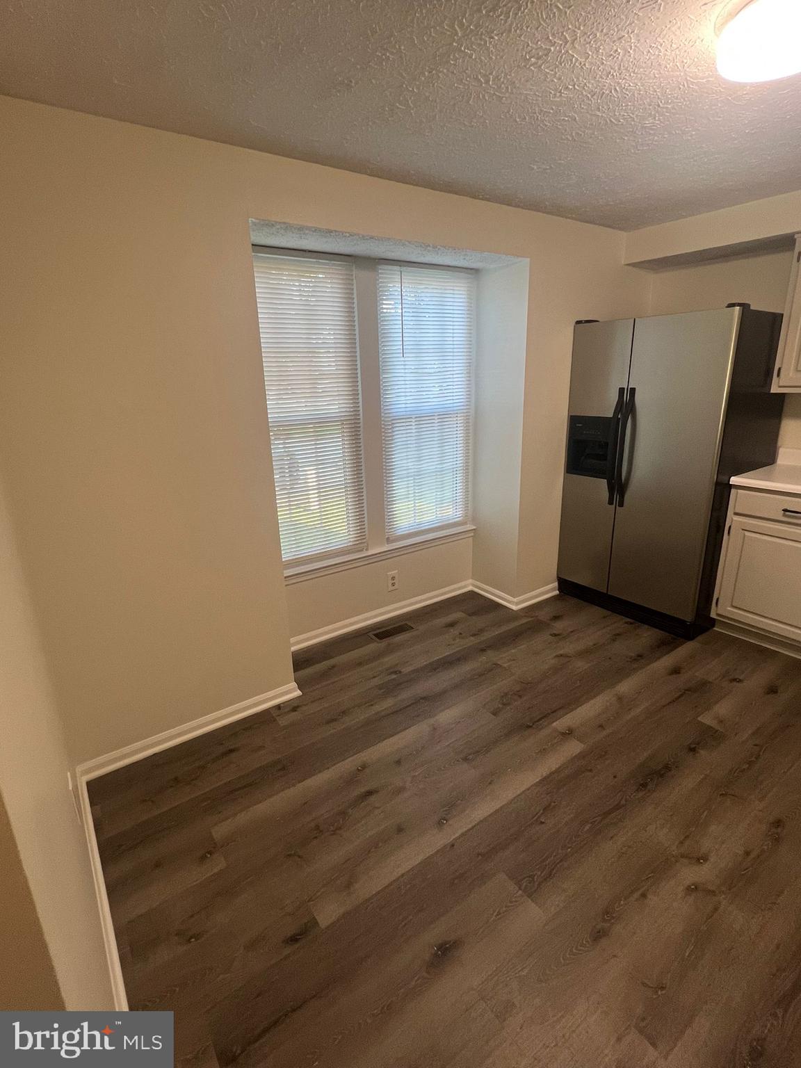 PARKVIEW TRAIL - Residential Lease