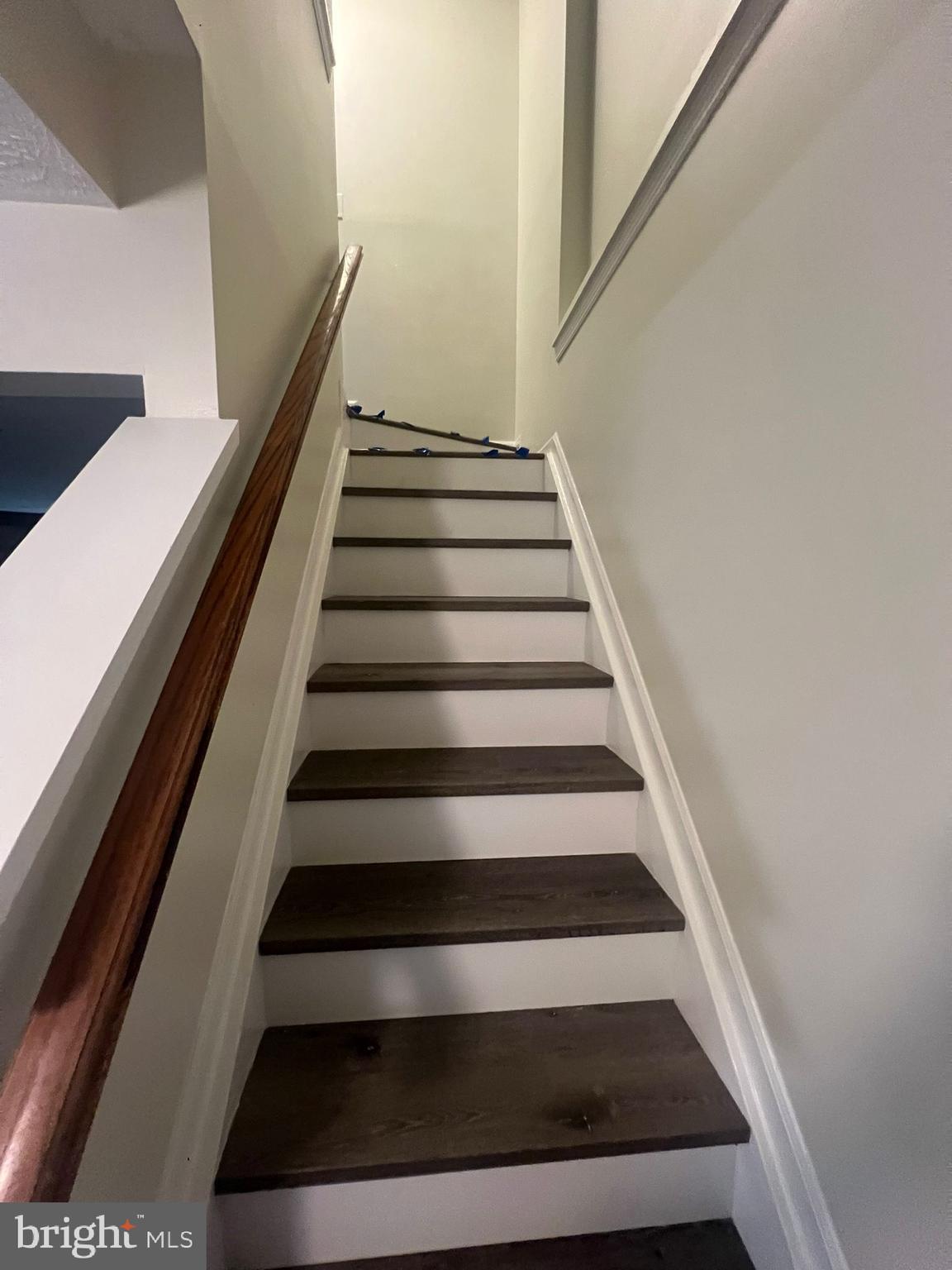 PARKVIEW TRAIL - Residential Lease