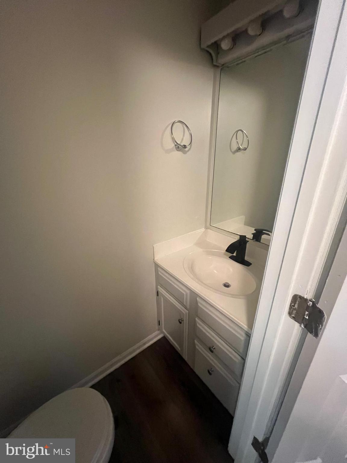 PARKVIEW TRAIL - Residential Lease