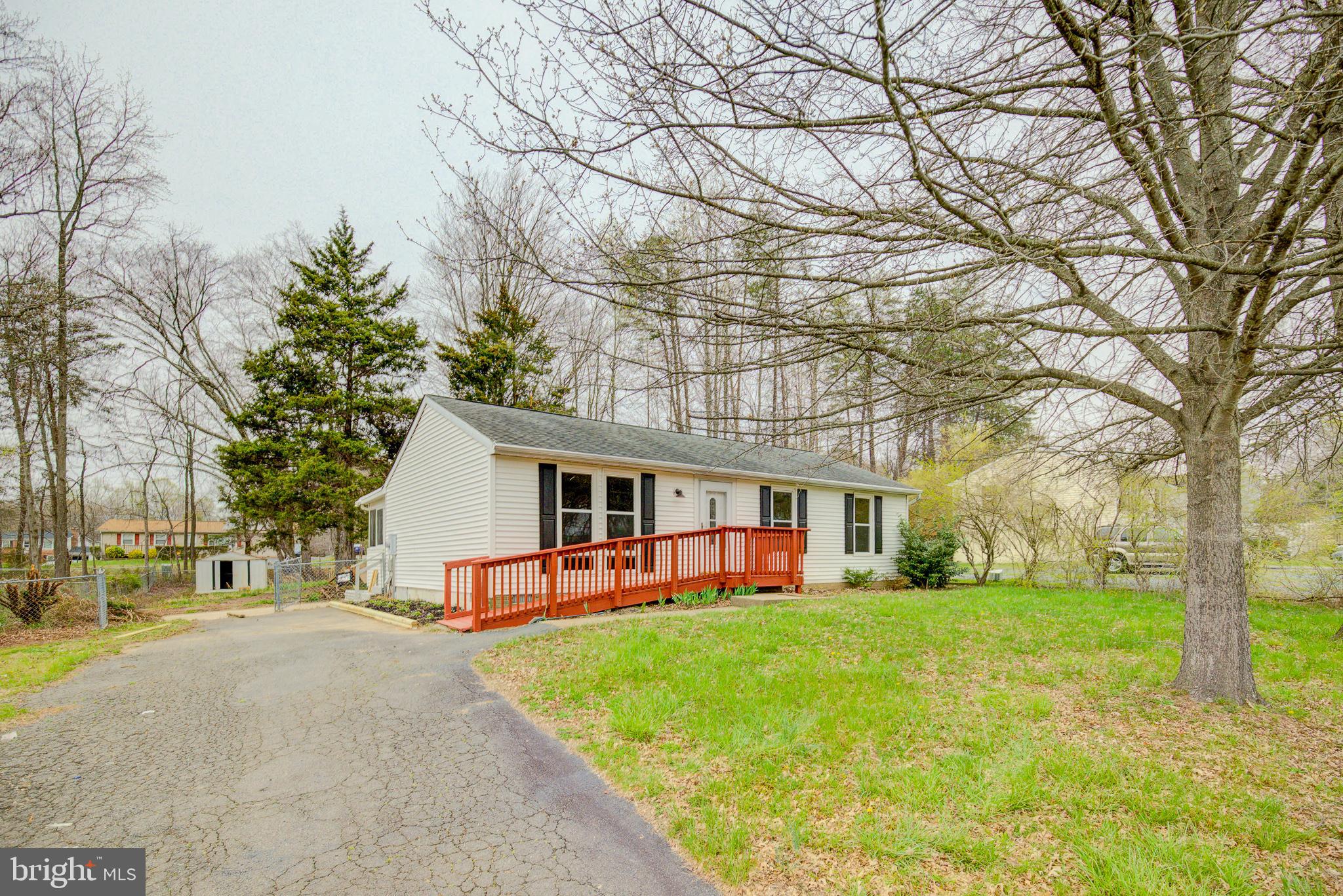 10904 HUNTINGTON WOODS CIRCLE