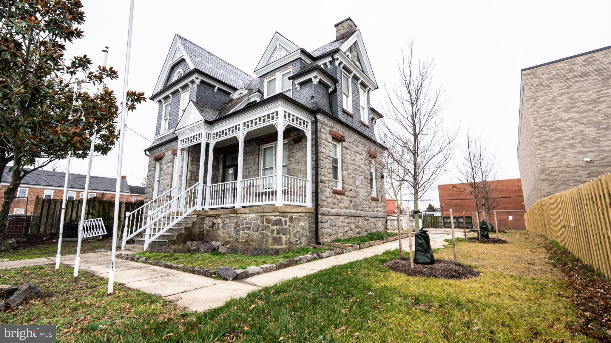 BROOKLYN - Residential