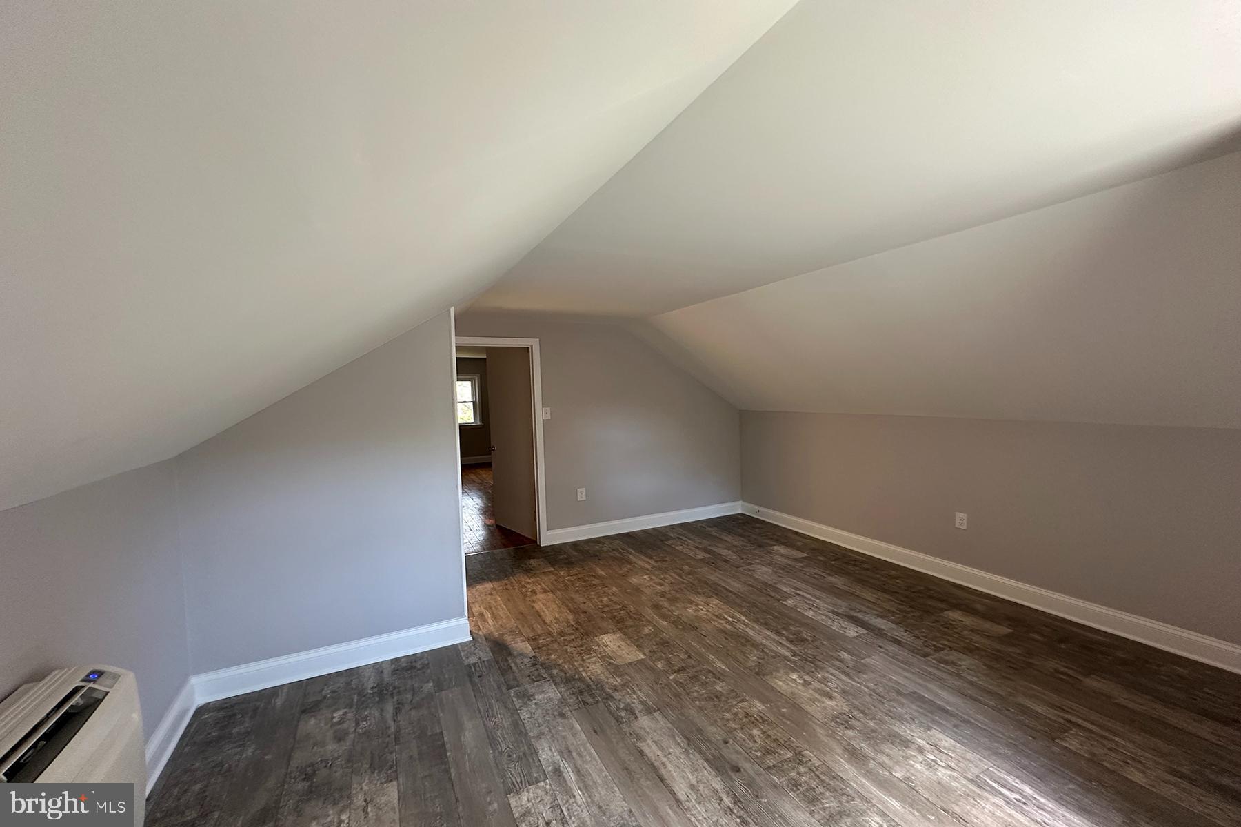 EASTON - Residential Lease