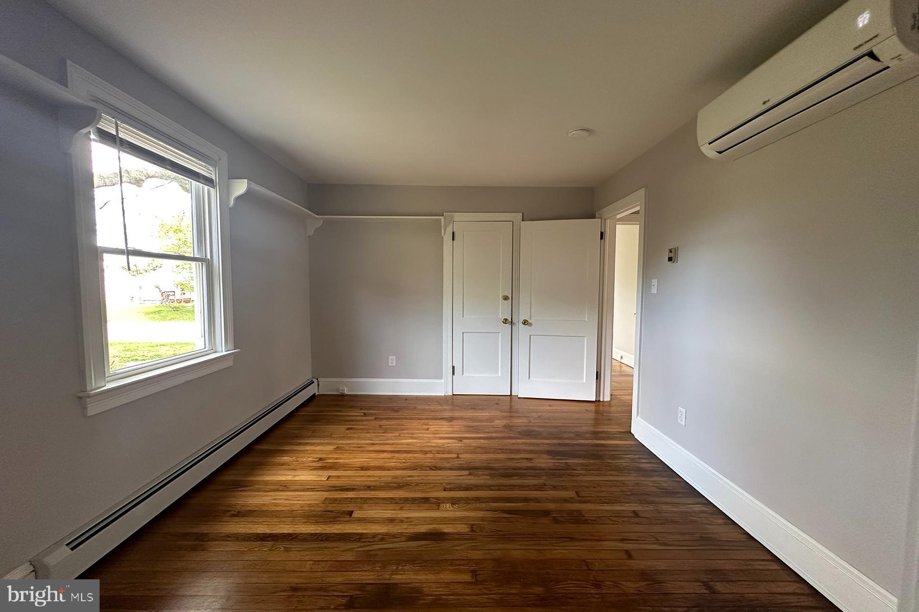 EASTON - Residential Lease