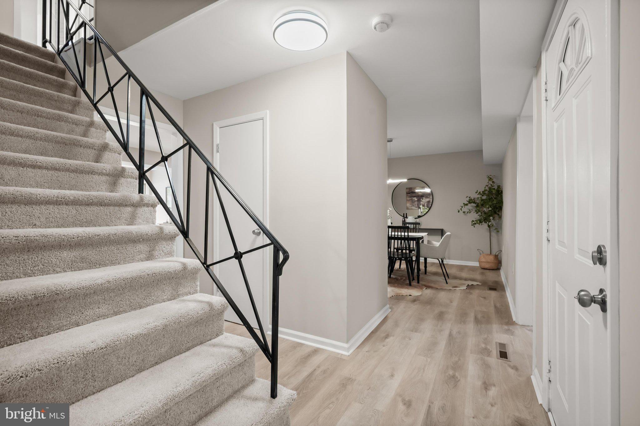 2806 BUXMONT LANE