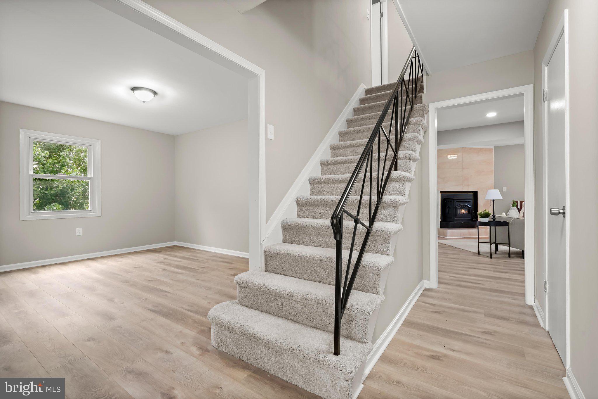 2806 BUXMONT LANE