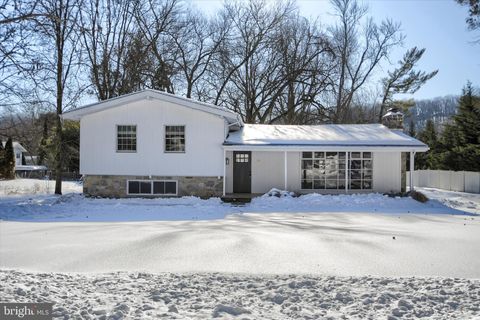 958 LONGVIEW ROAD KING OF PRUSSIA PA 19406