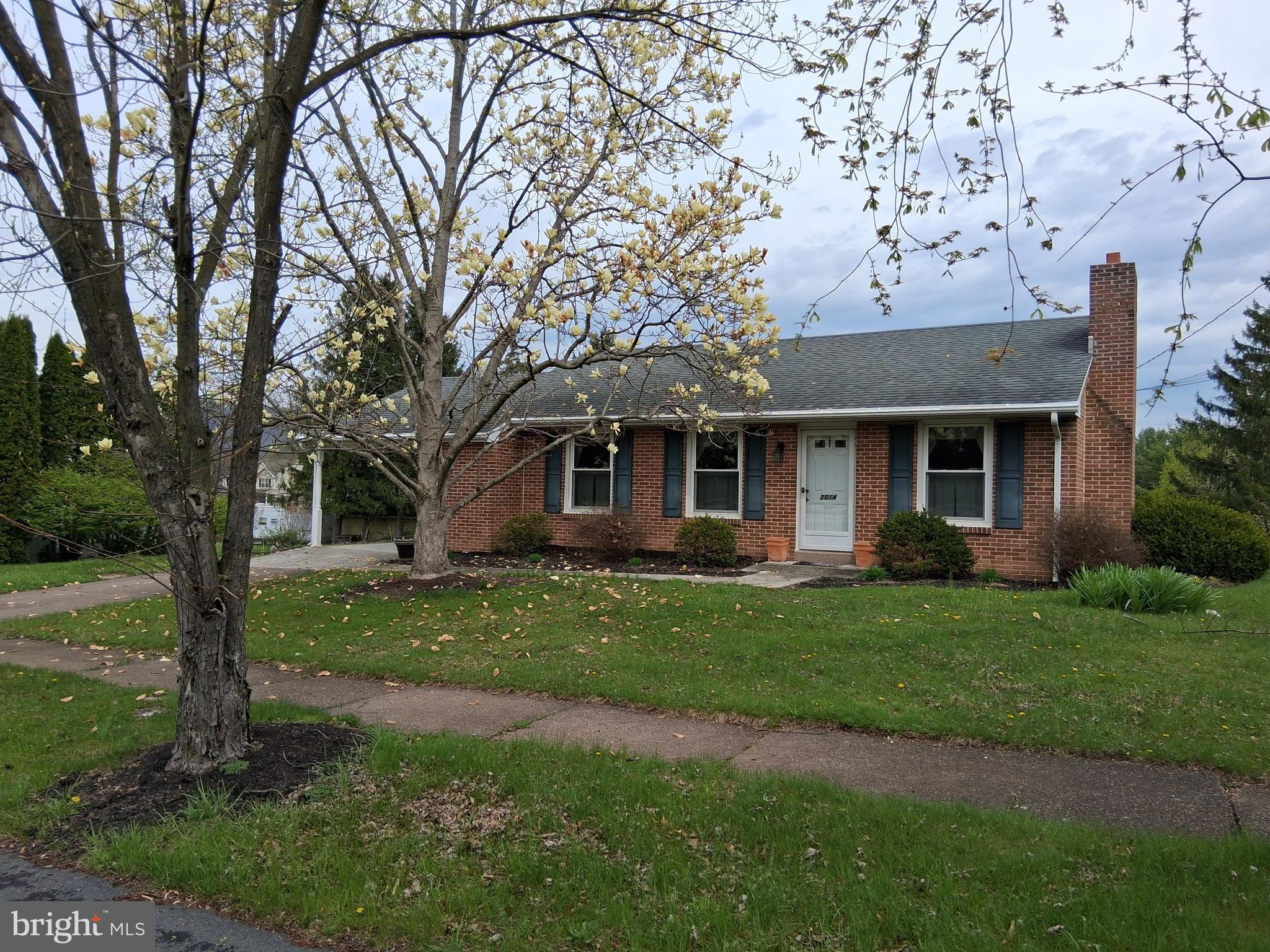 GLENDA CREST - Residential