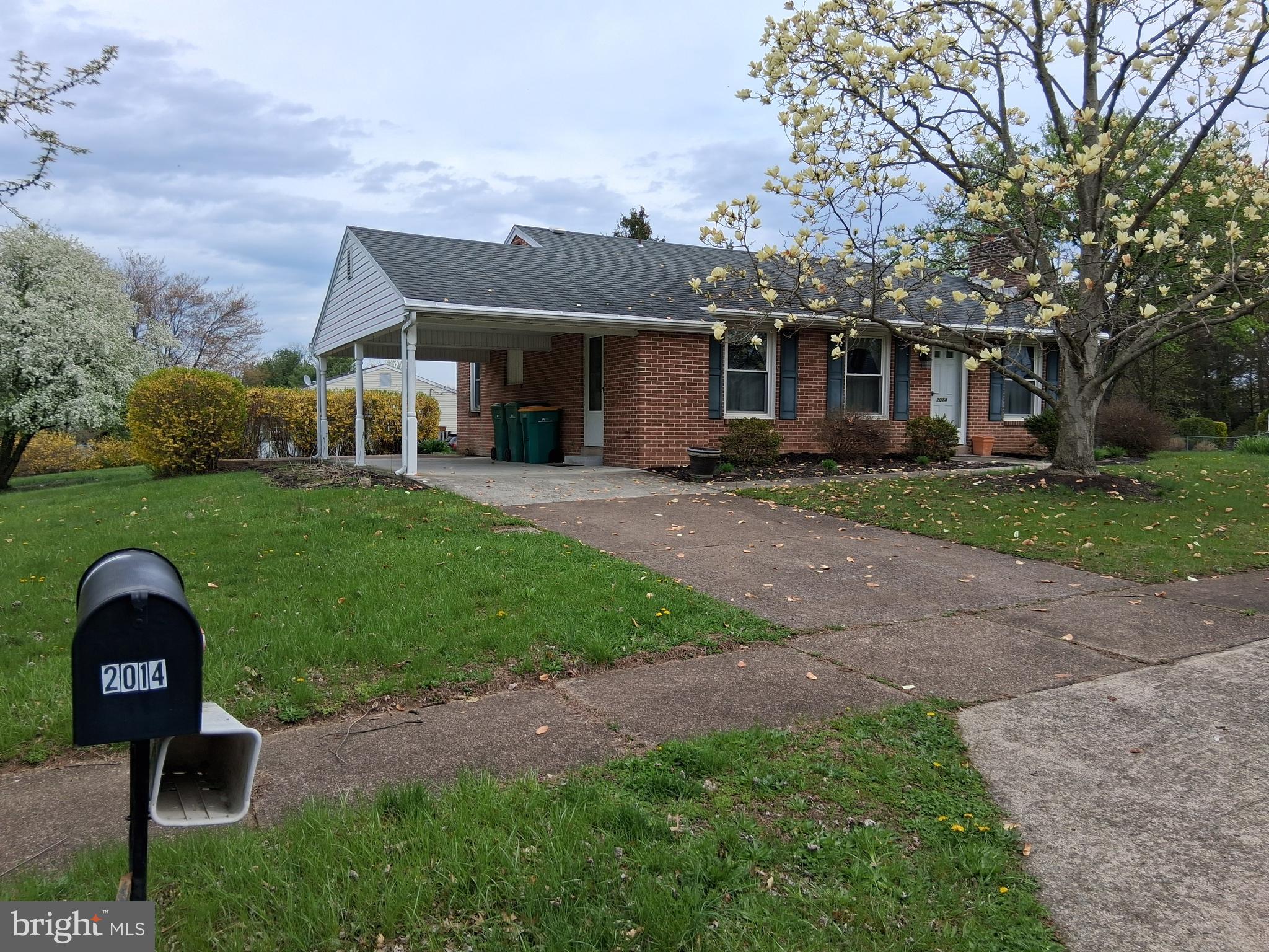 GLENDA CREST - Residential