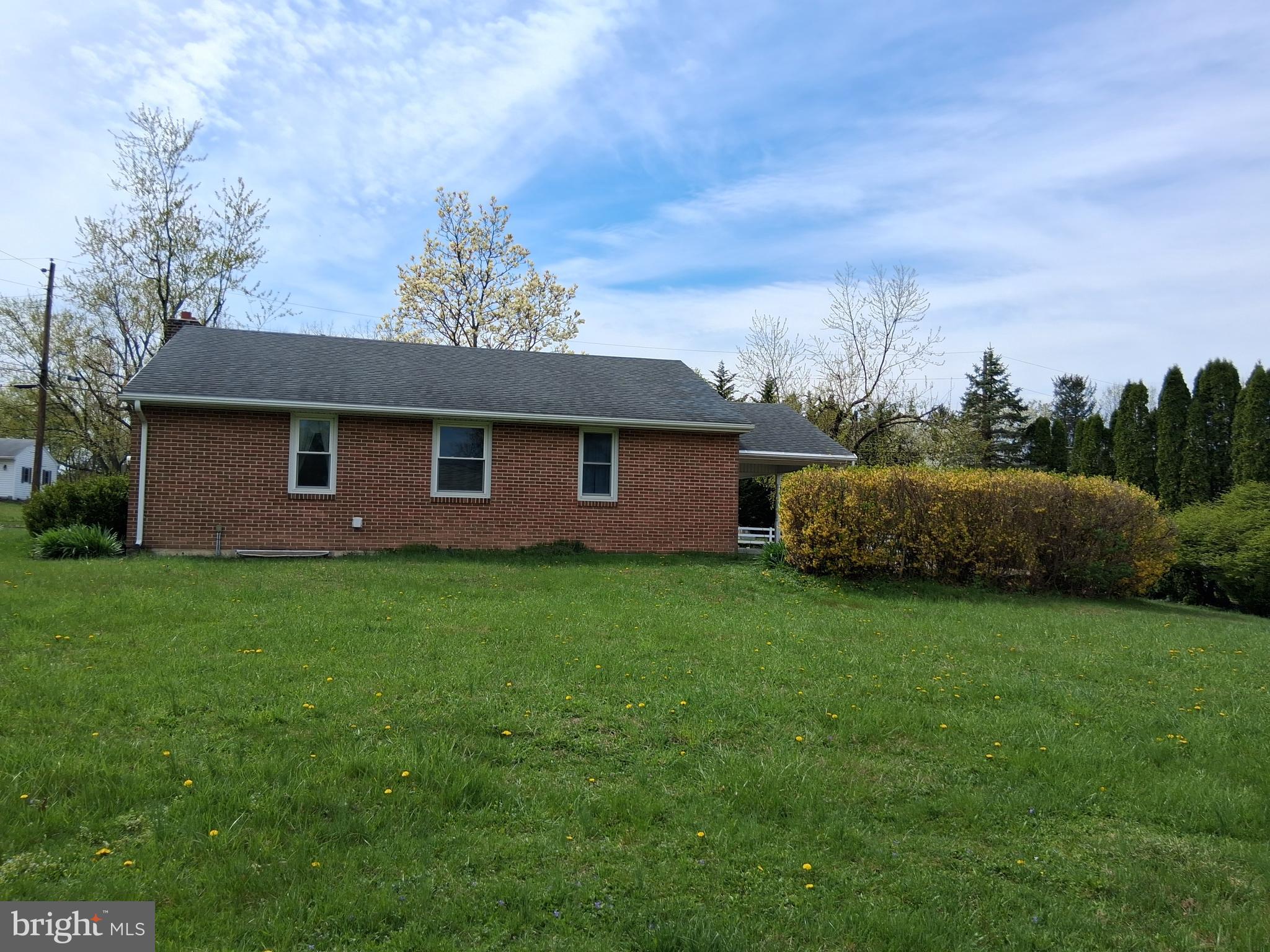 GLENDA CREST - Residential