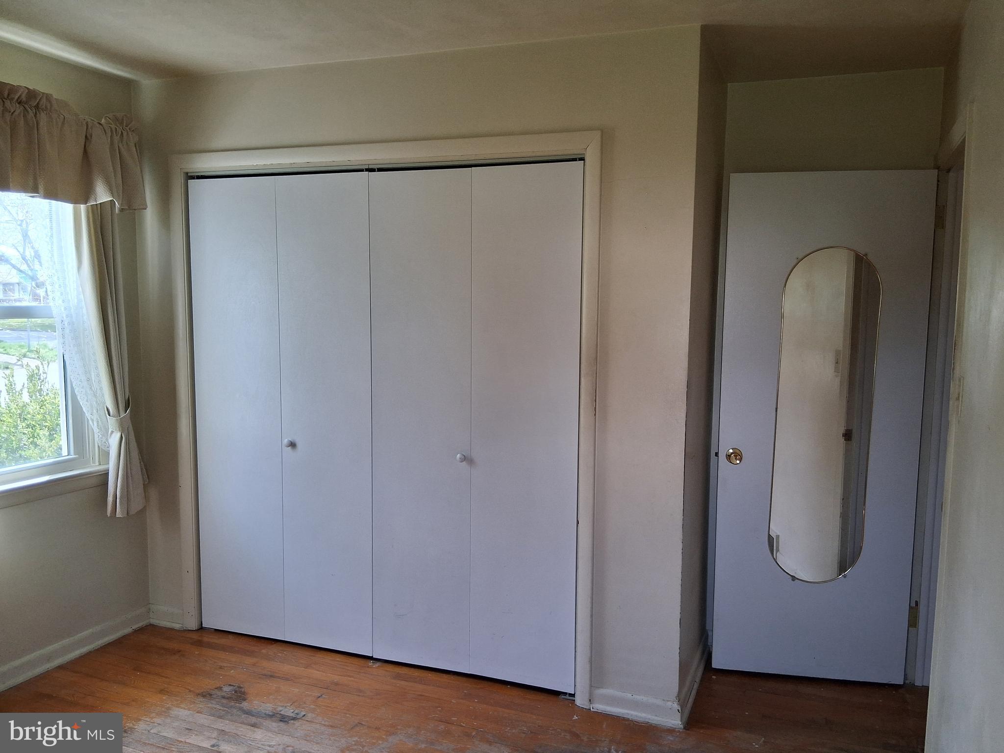 GLENDA CREST - Residential