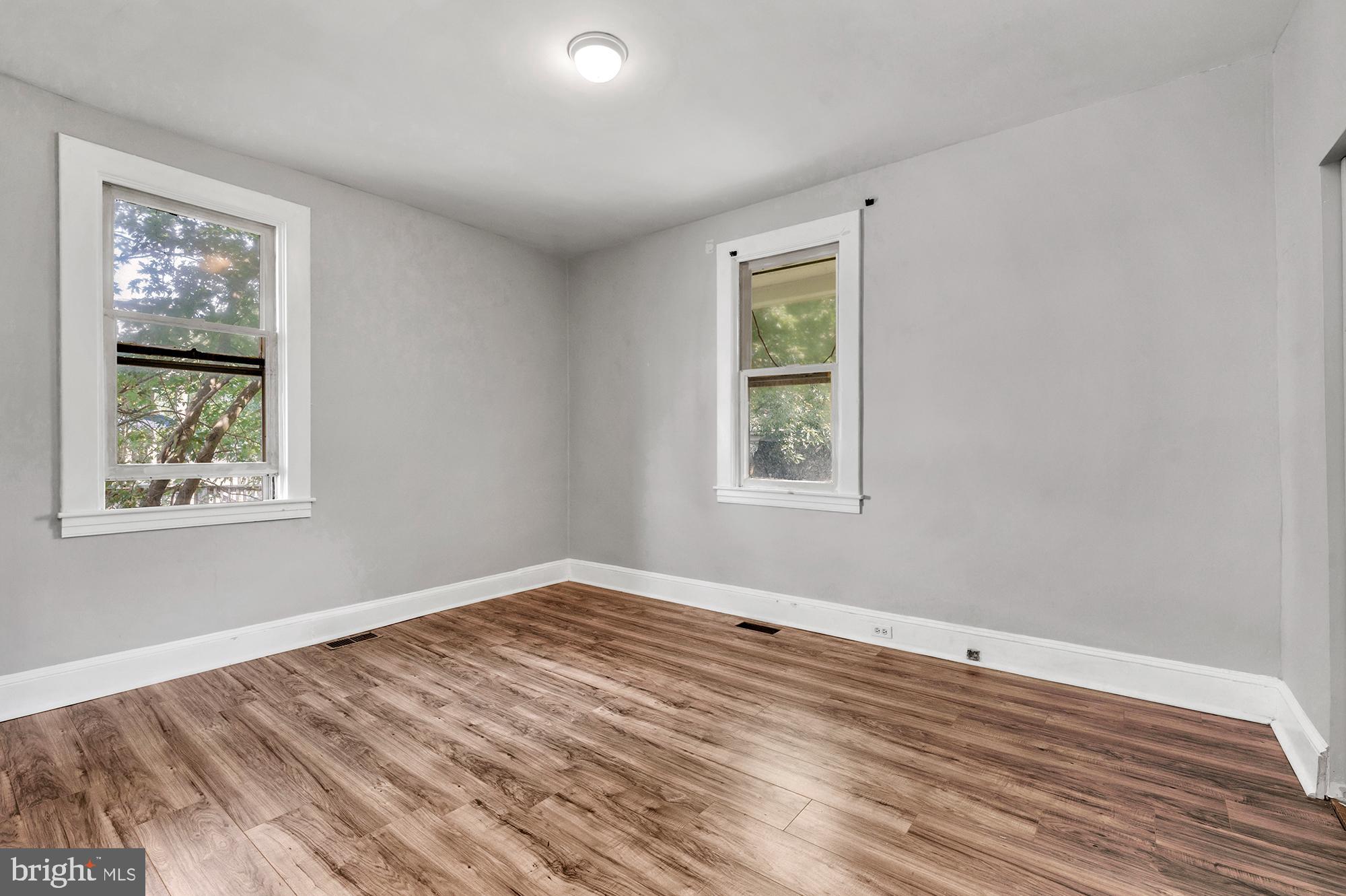 PARKVILLE - Residential Income