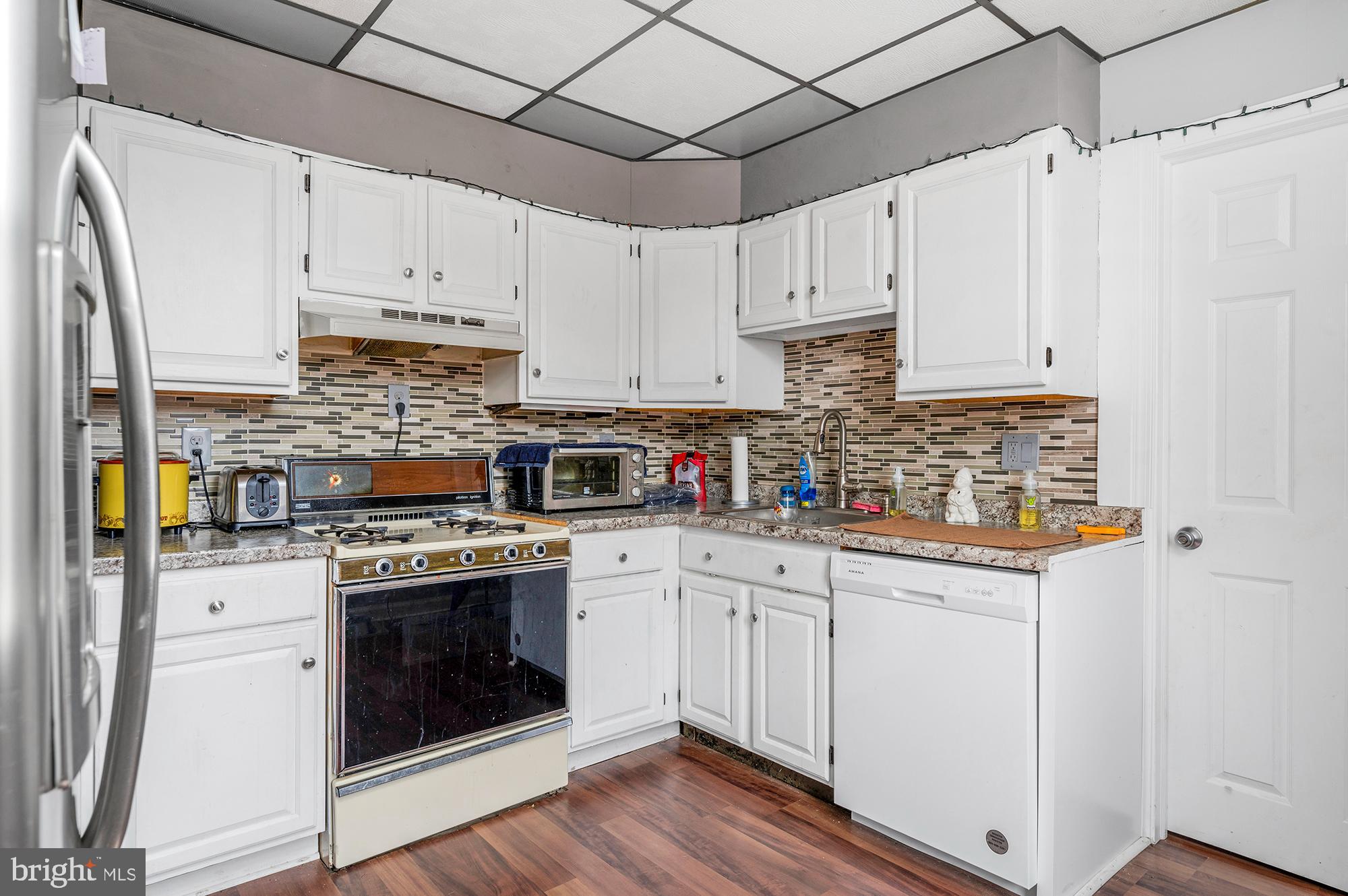 PARKVILLE - Residential Income