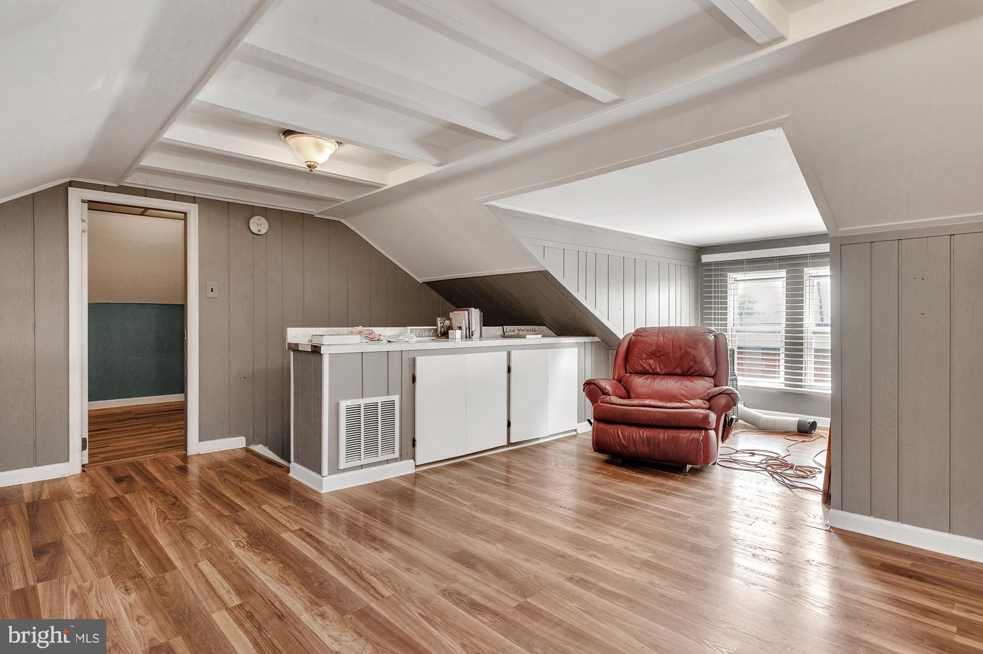 PARKVILLE - Residential Income