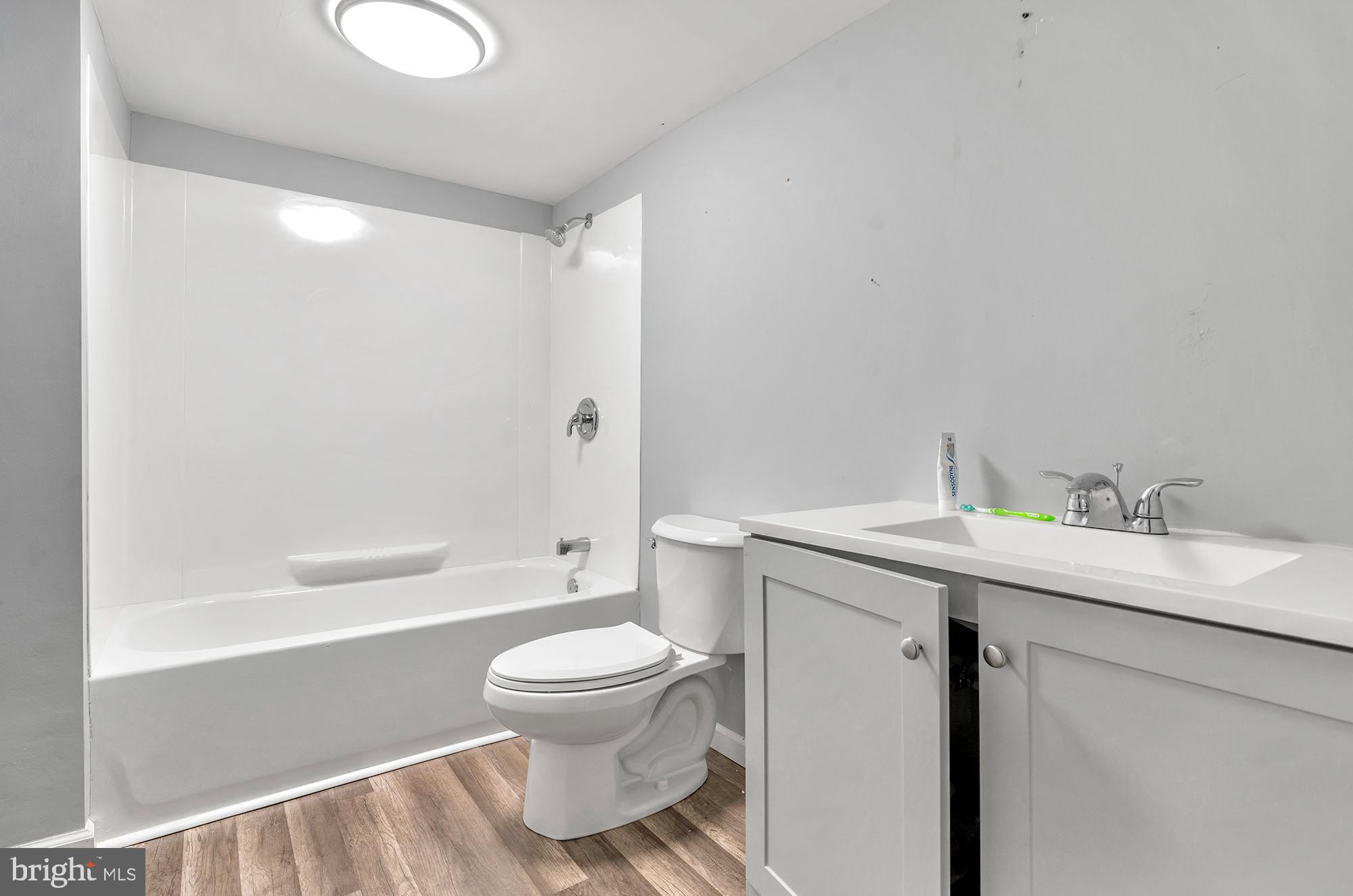 PARKVILLE - Residential Income